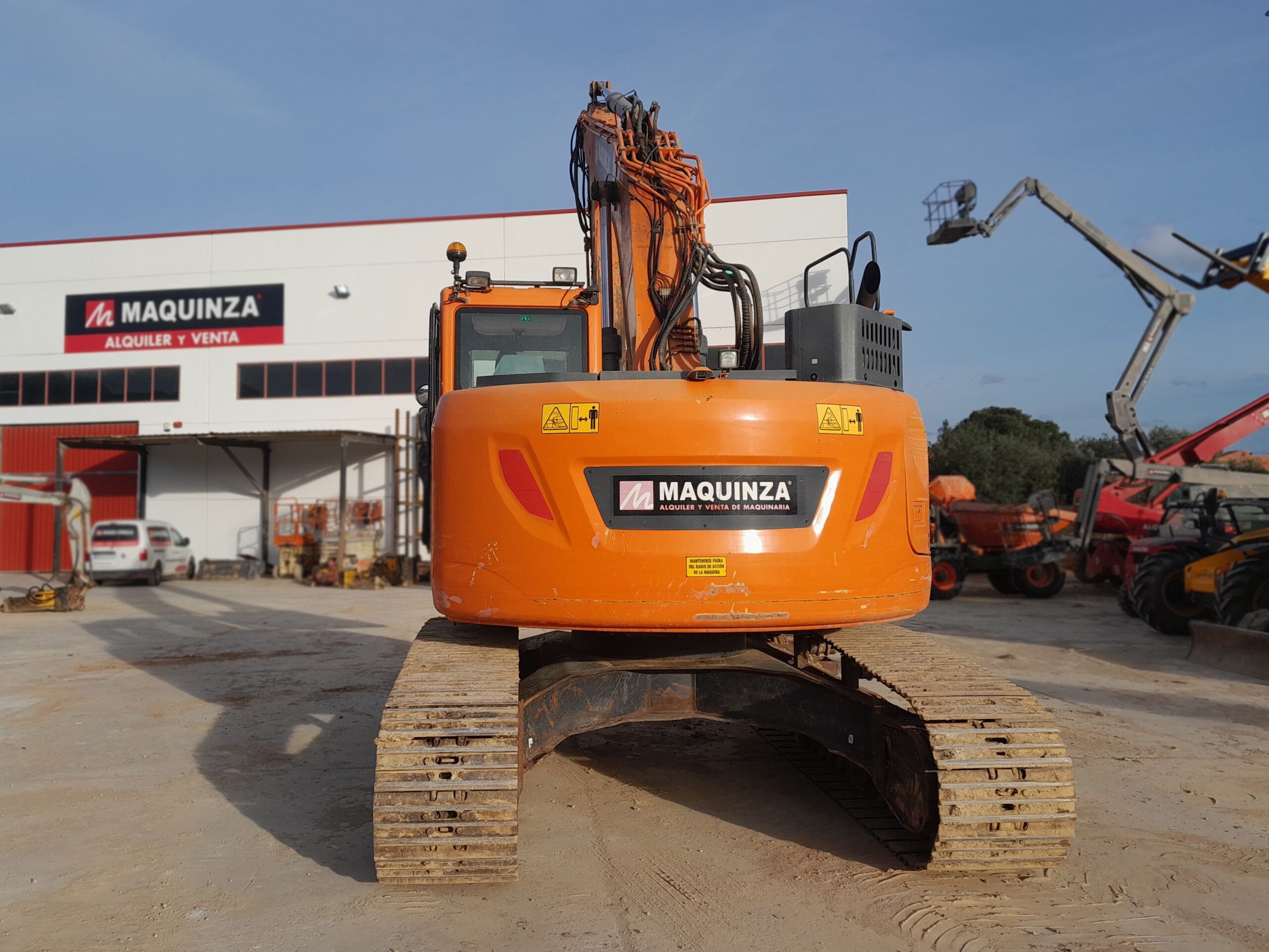 <trp-post-container>DOOSAN DX235LCR