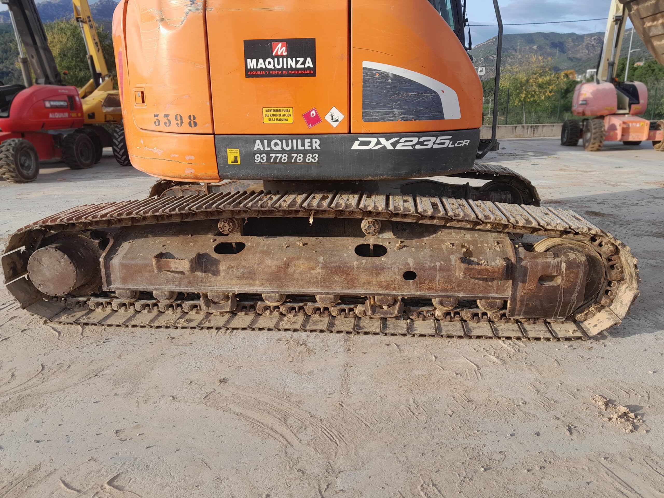 <trp-post-container>DOOSAN DX235LCR