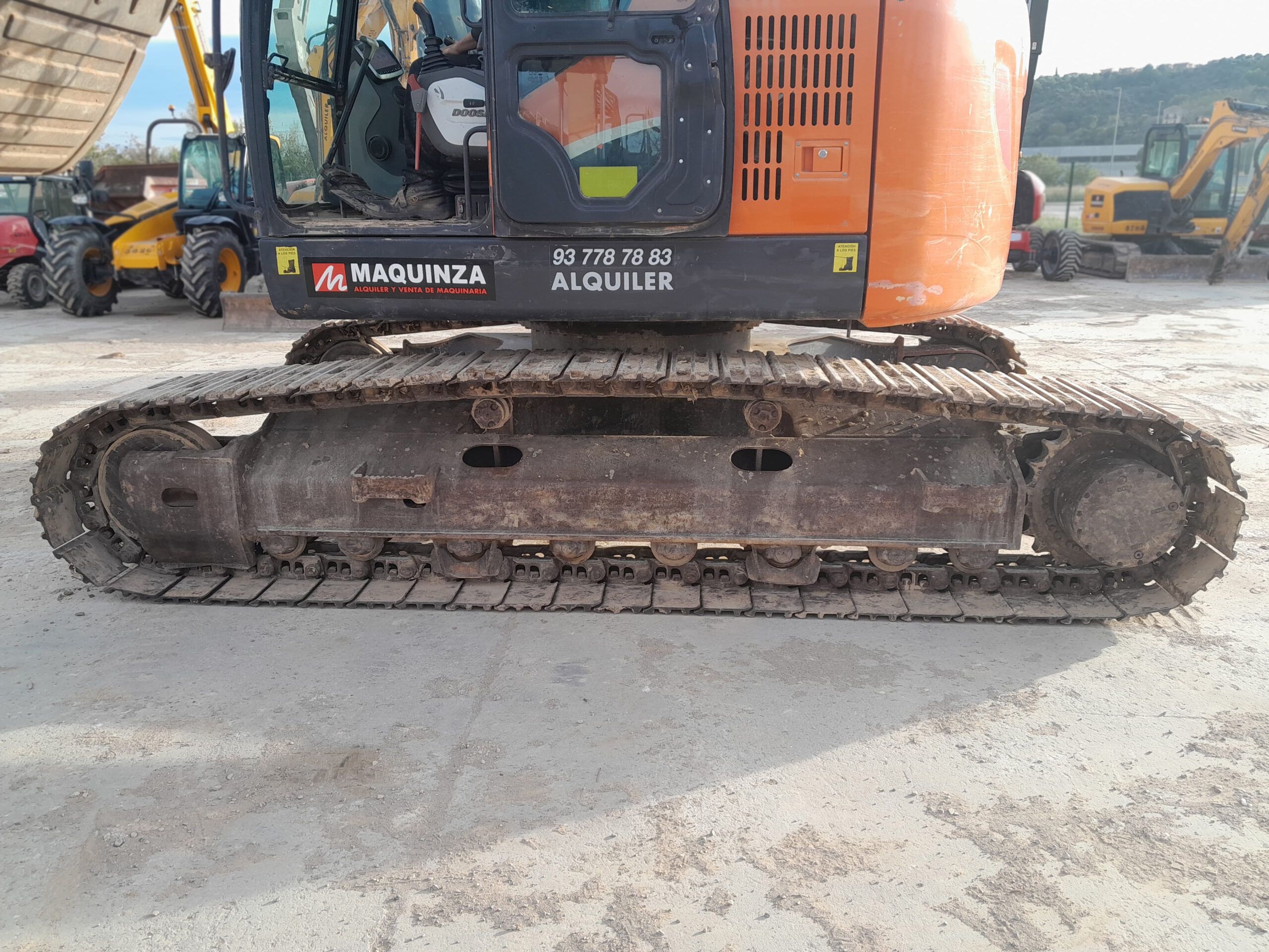 <trp-post-container>DOOSAN DX235LCR