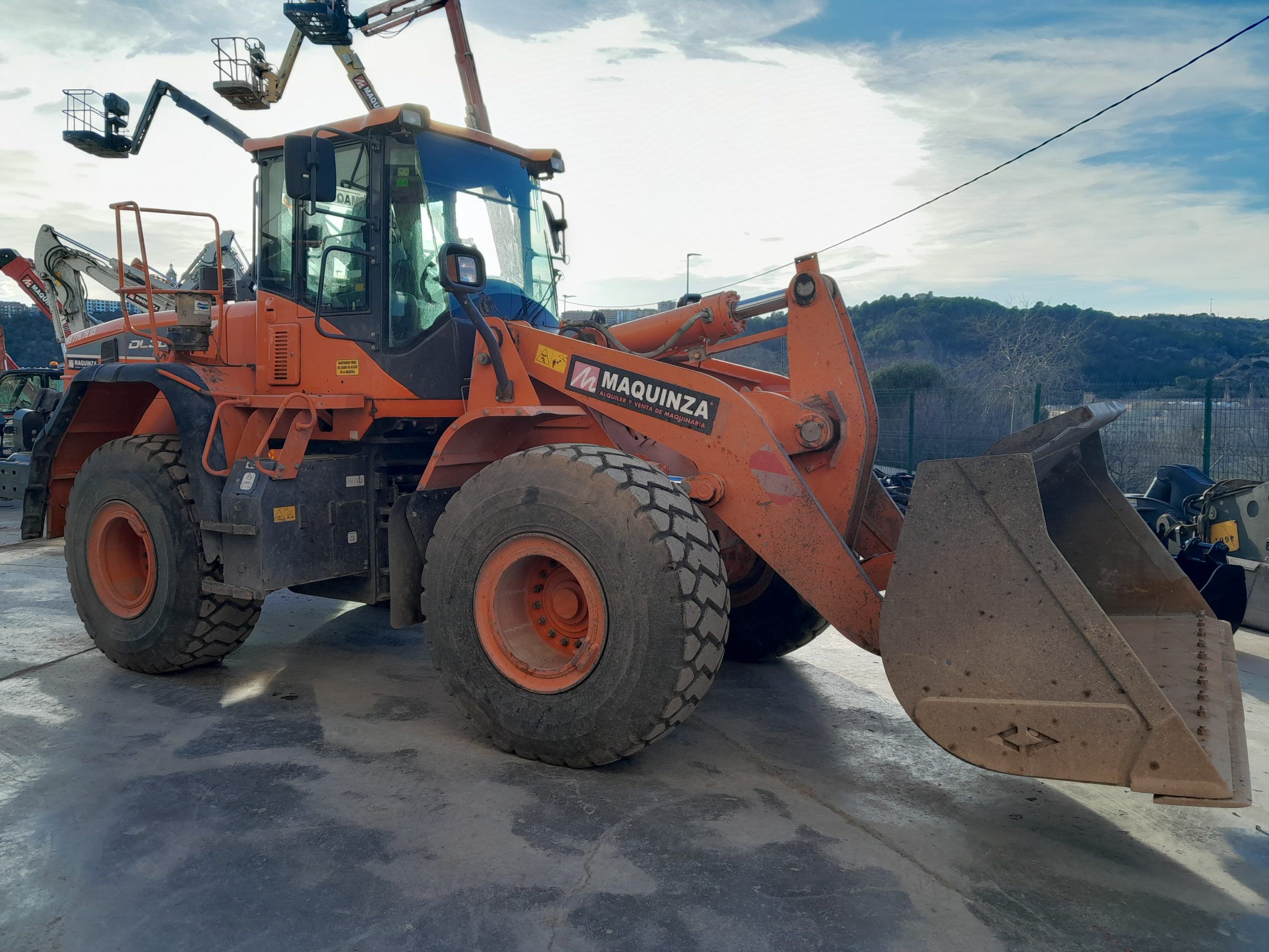 DOOSAN DL300 L/AUX.
