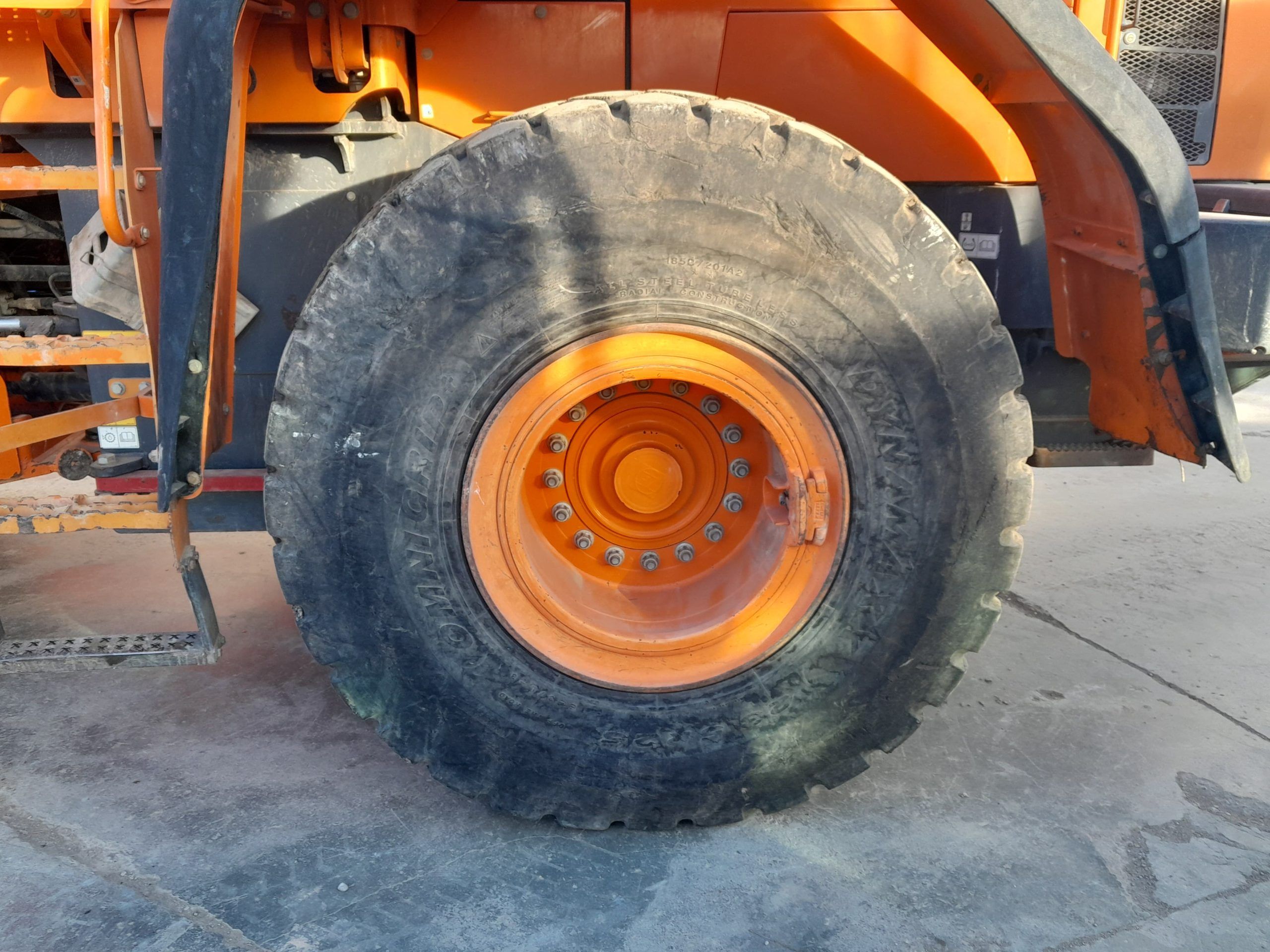 DOOSAN DL300 L/AUX.