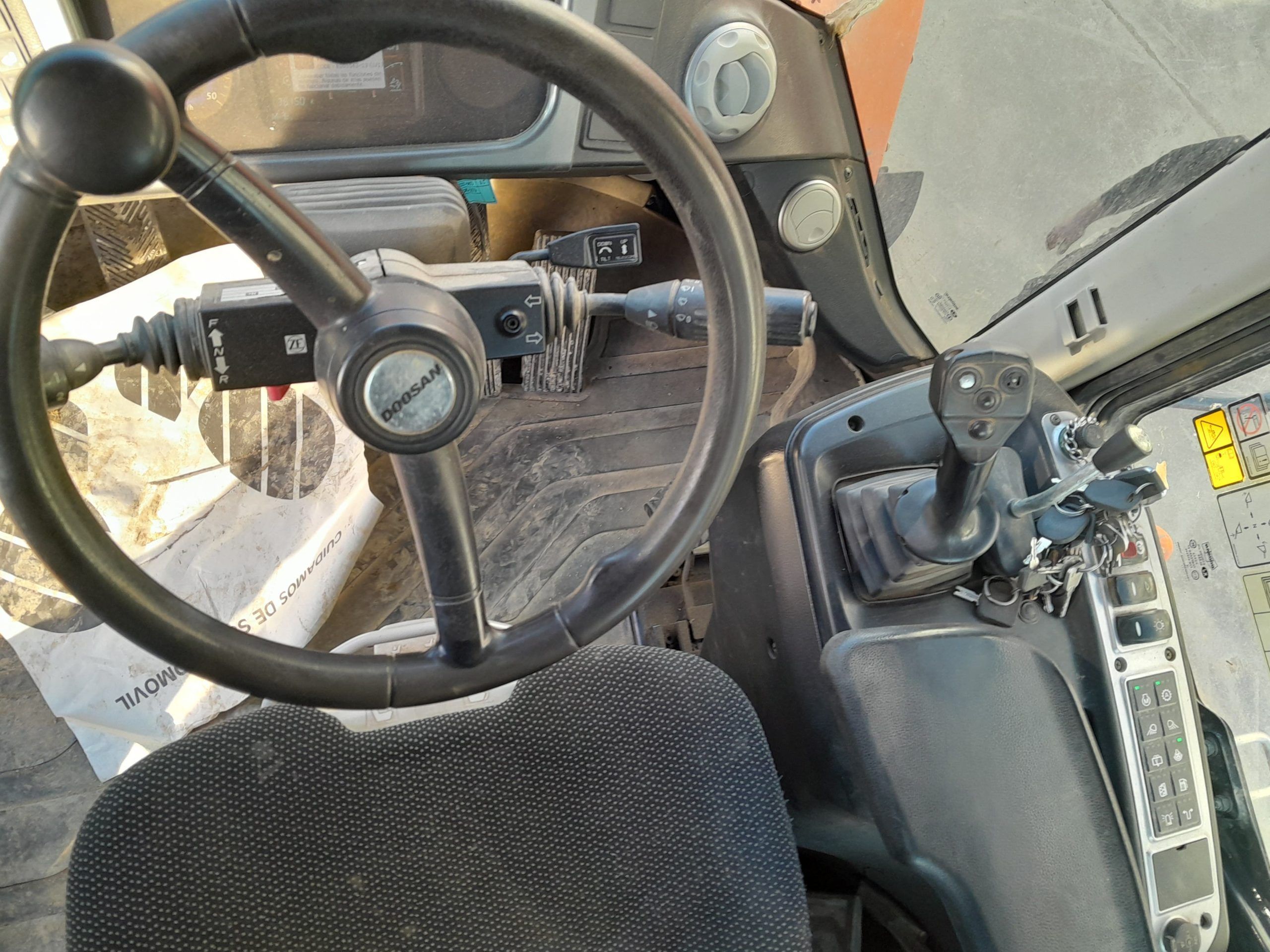 DOOSAN DL300 L/AUX.