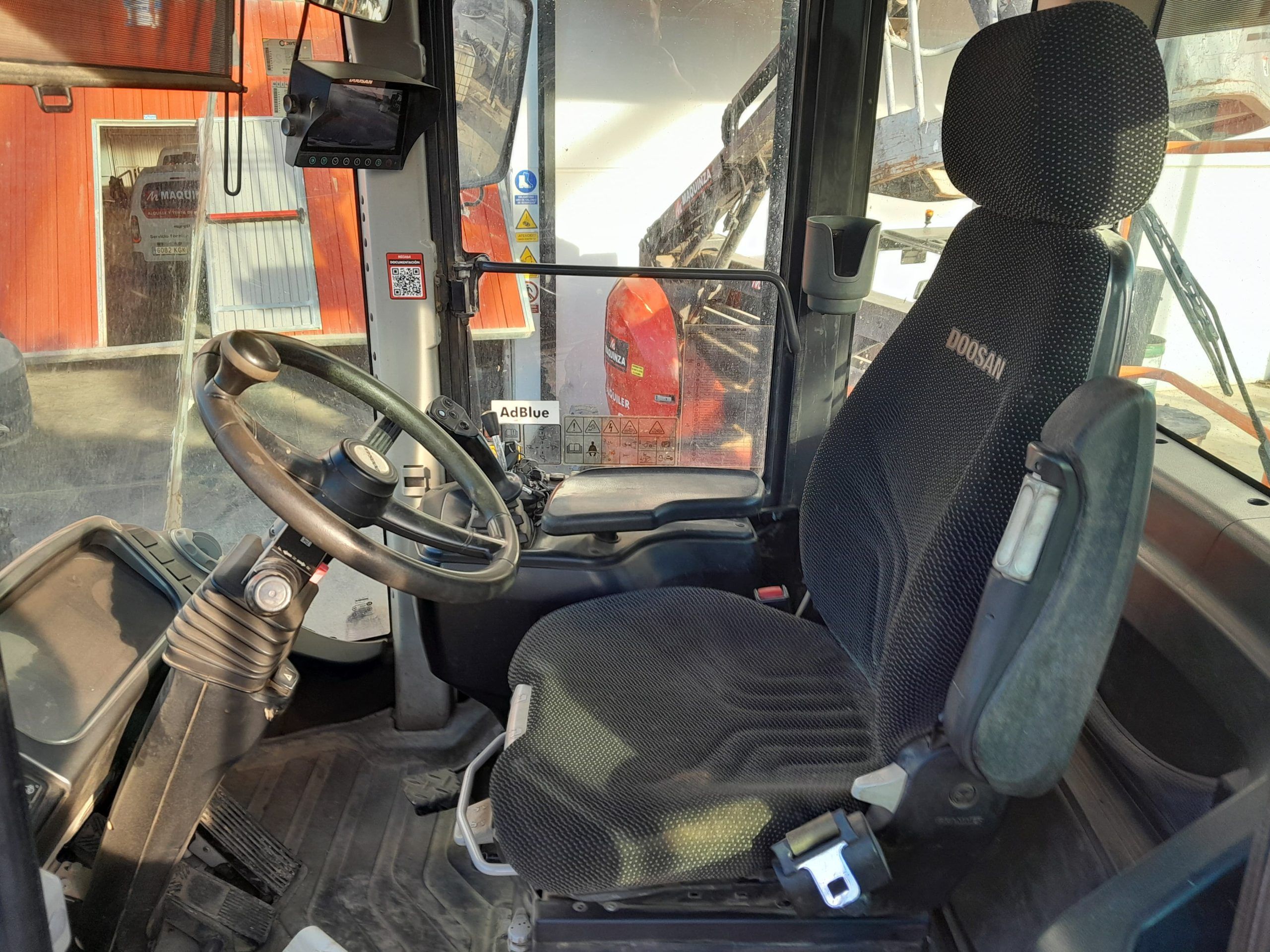 DOOSAN DL300 L/AUX.