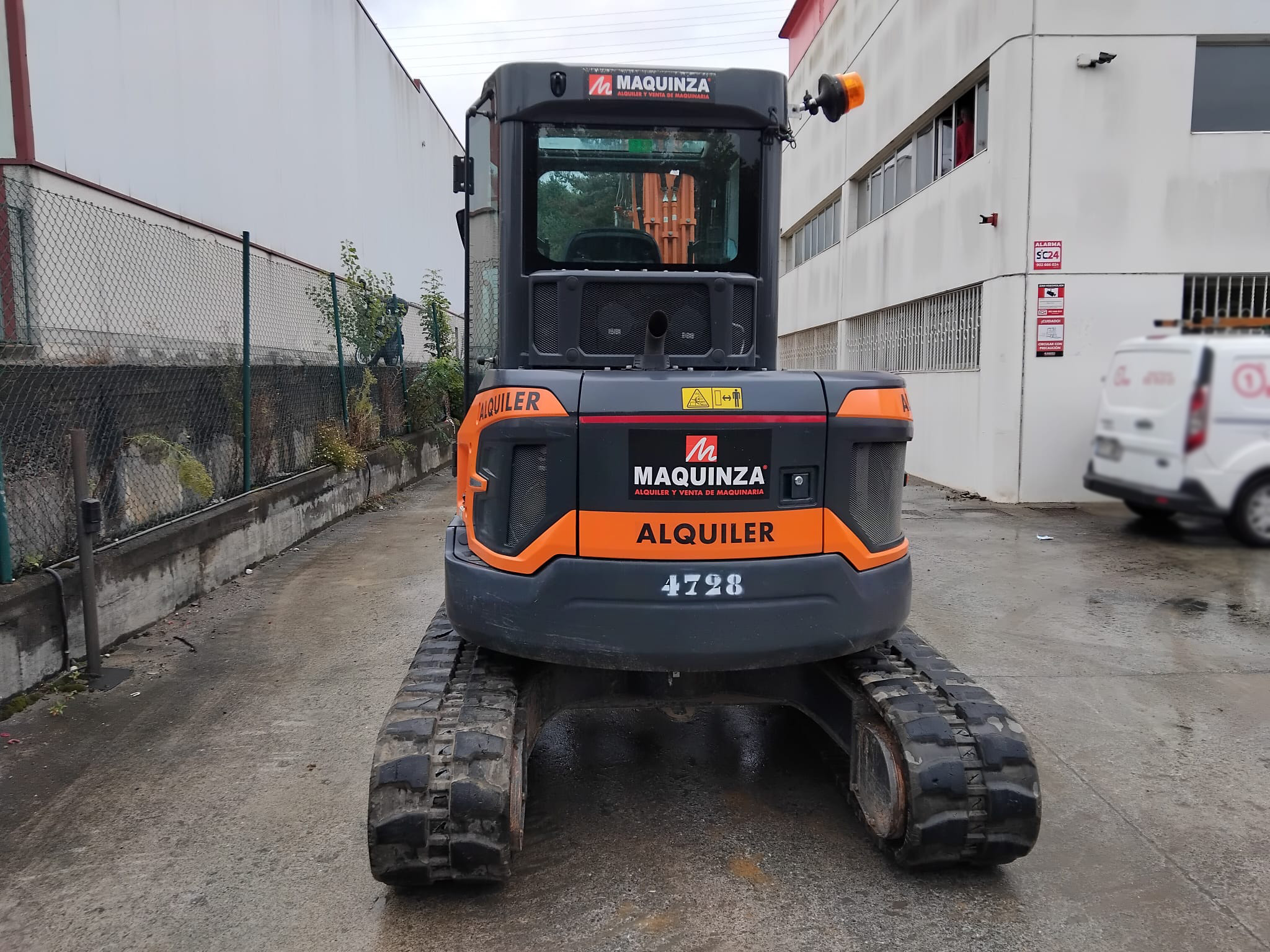 DEVELON DX50Z-7