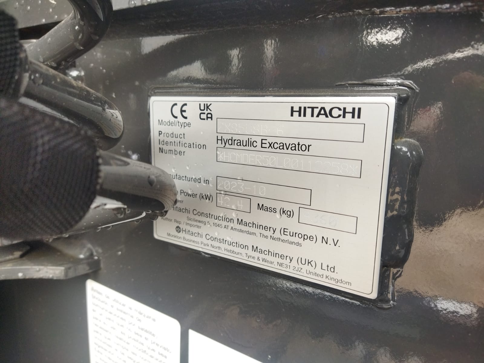 HITACHI ZX85USB-6