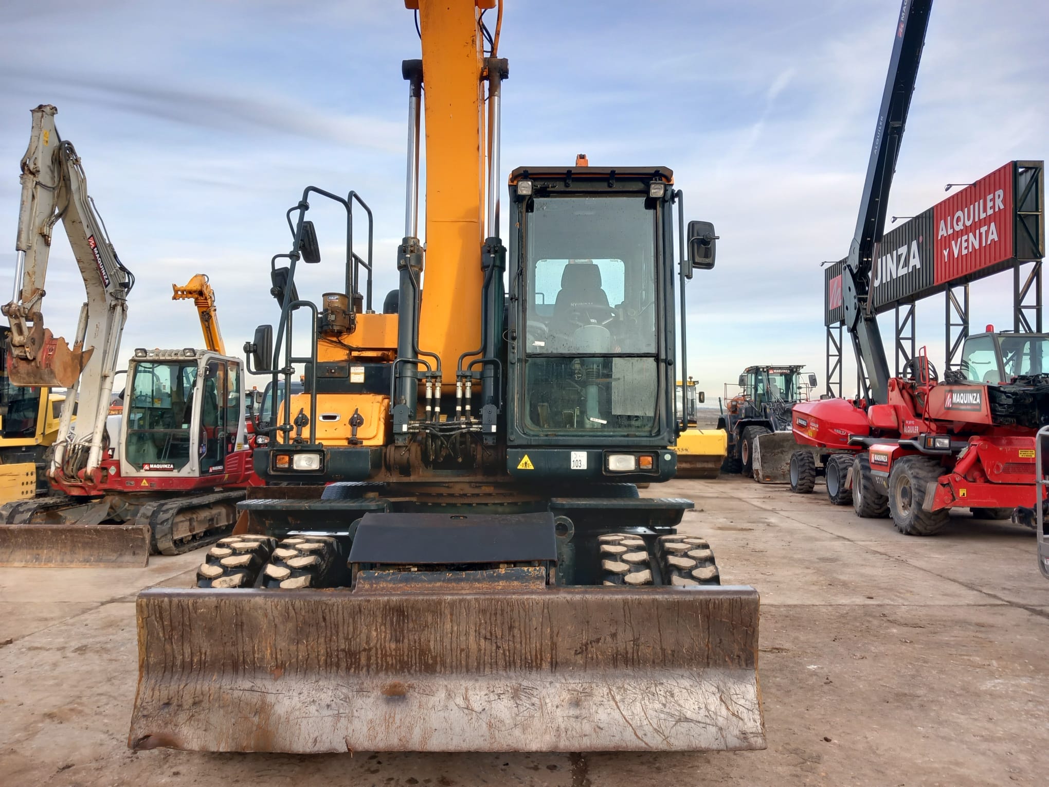 HYUNDAI HW180