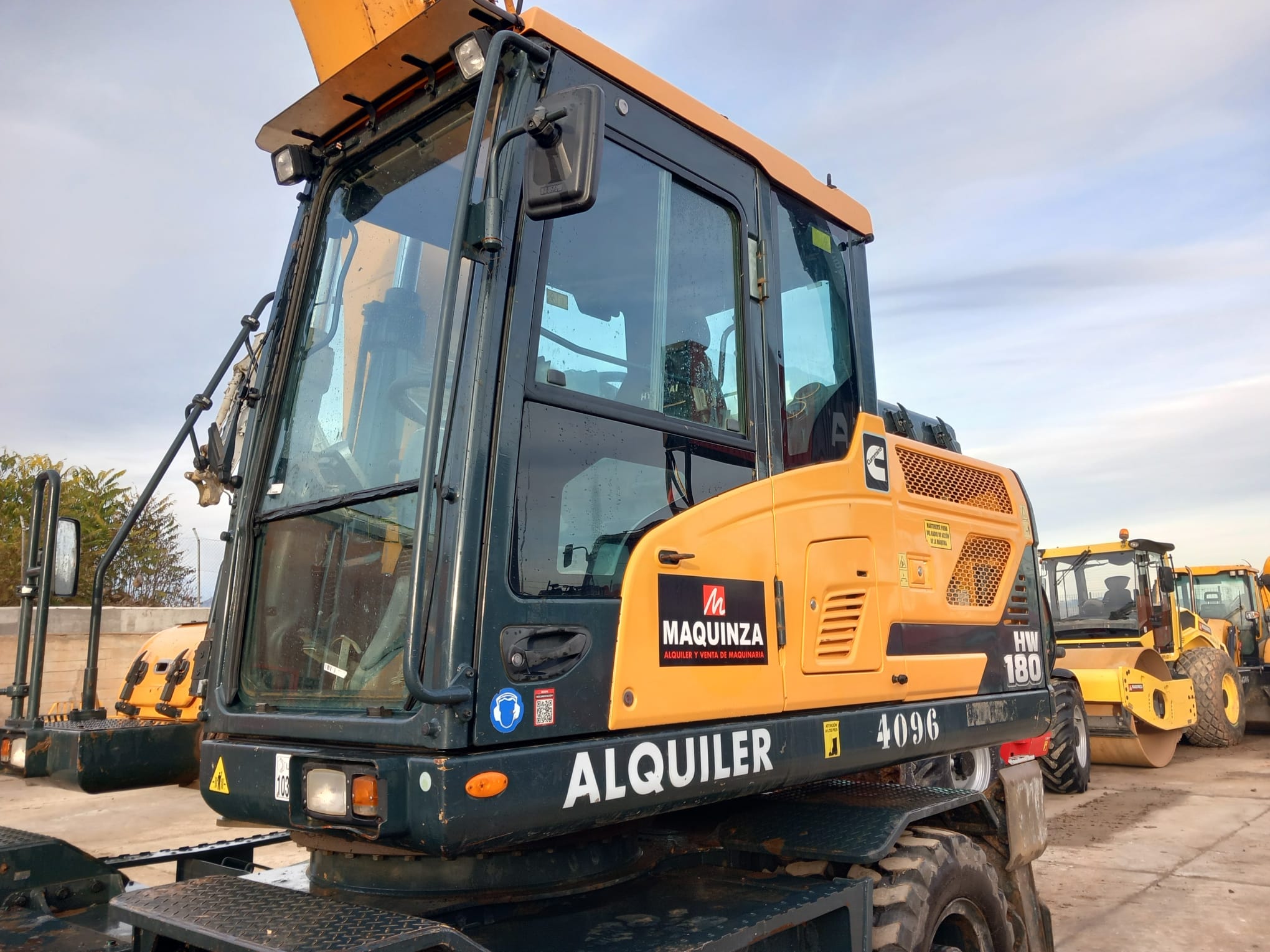 HYUNDAI HW180