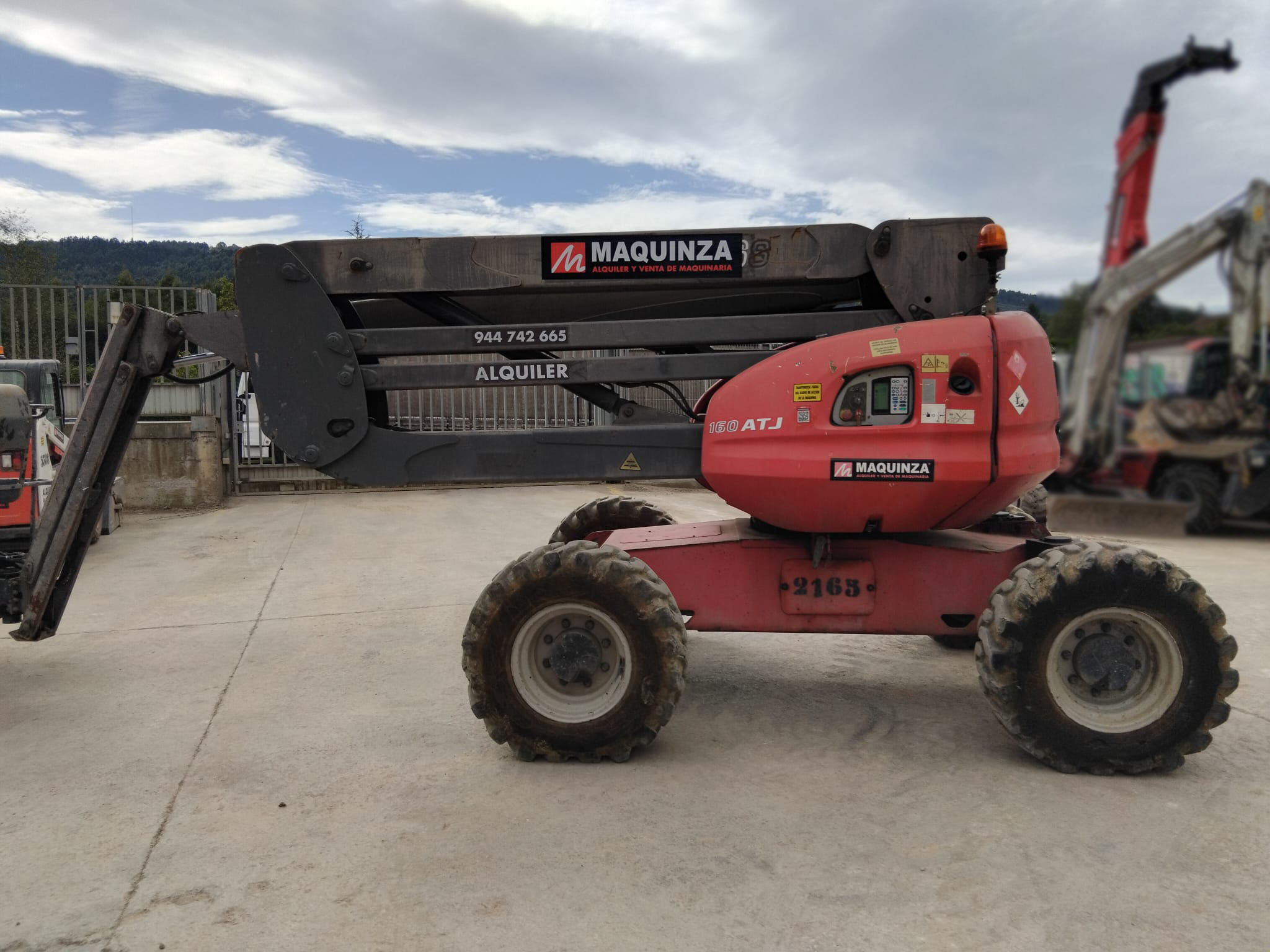 MANITOU 160ATJ OSCILLATING AXLE.