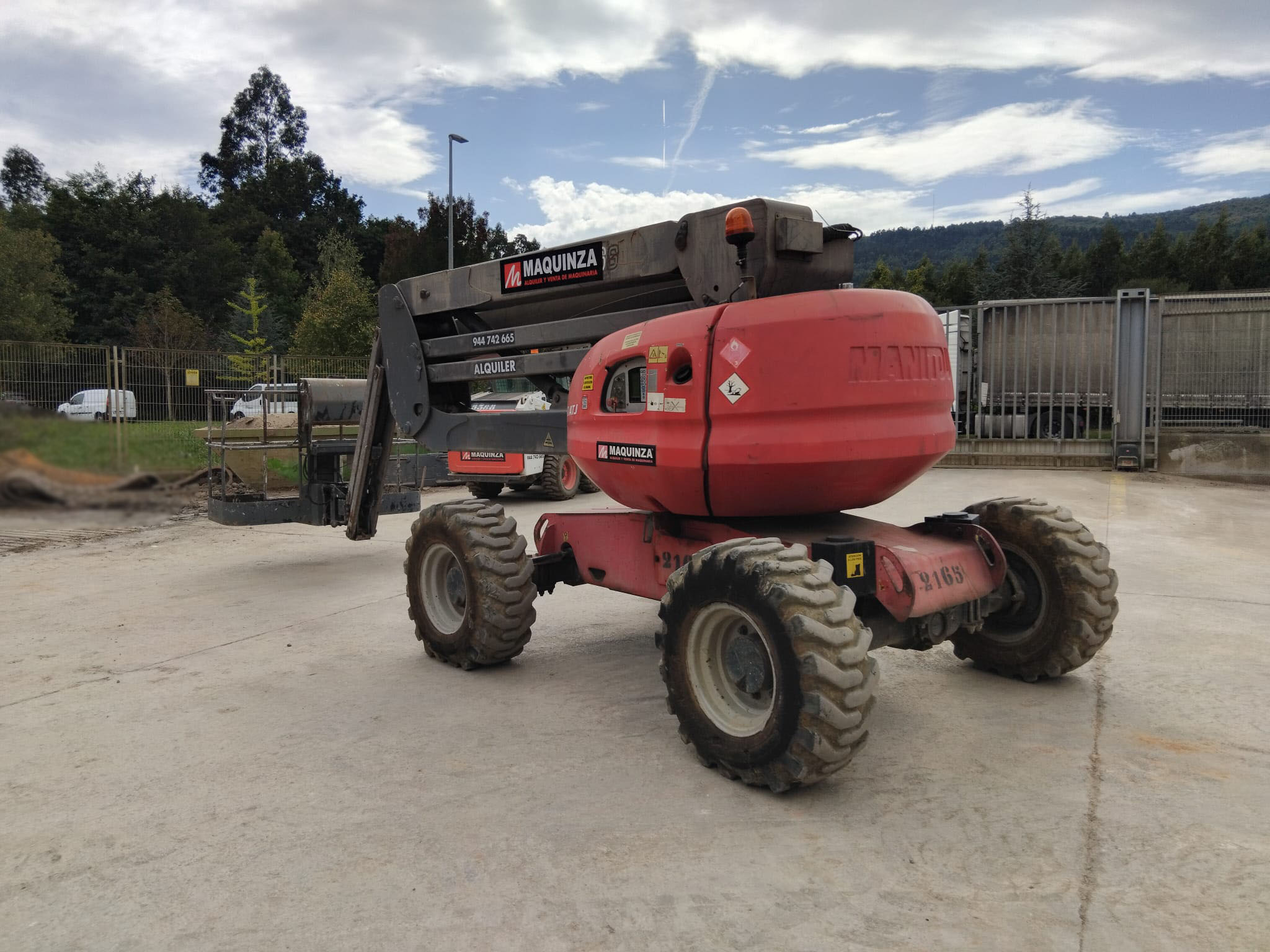 MANITOU 160ATJ OSCILLATING AXLE.