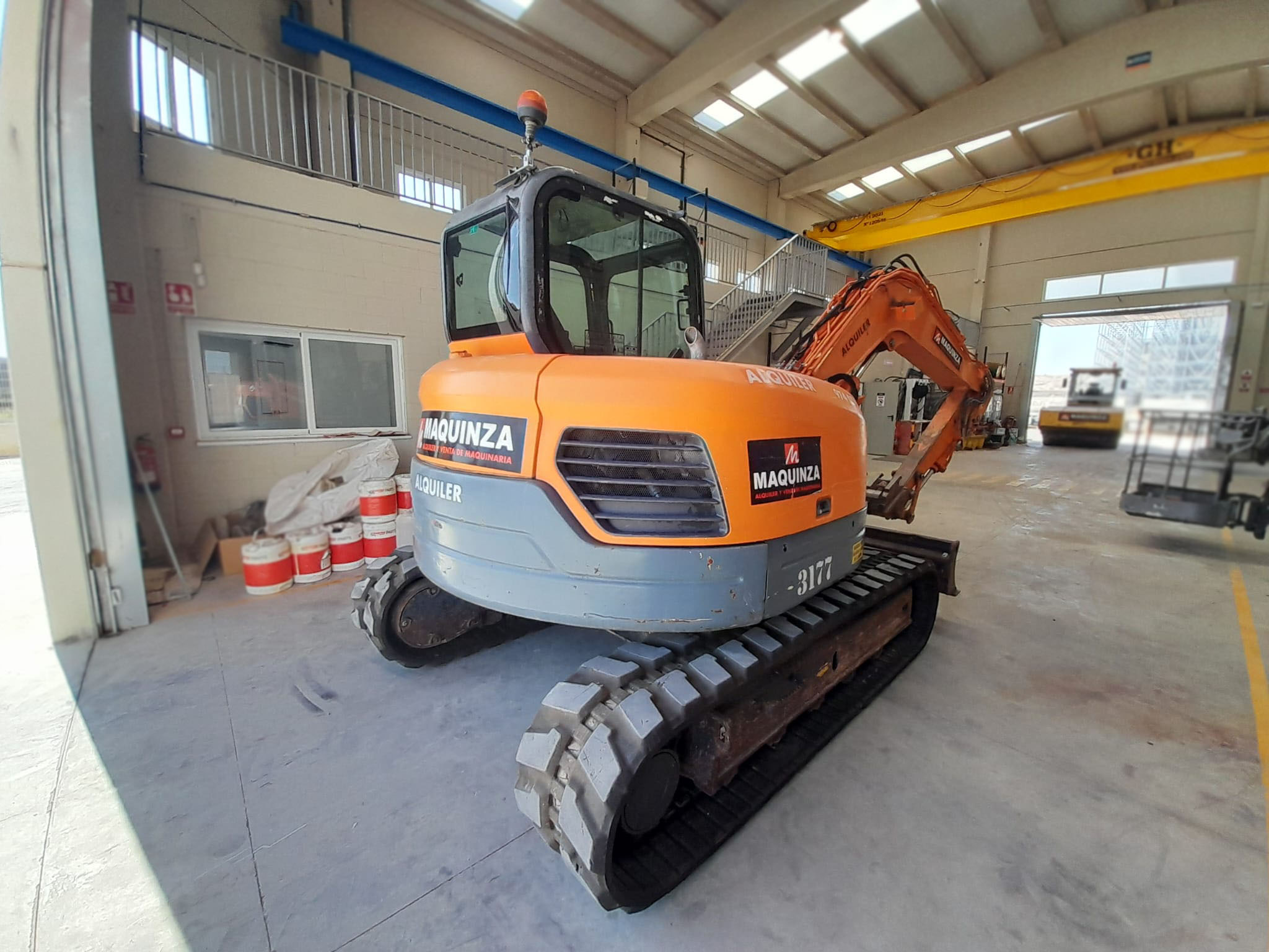 DEVELON DX85R-7