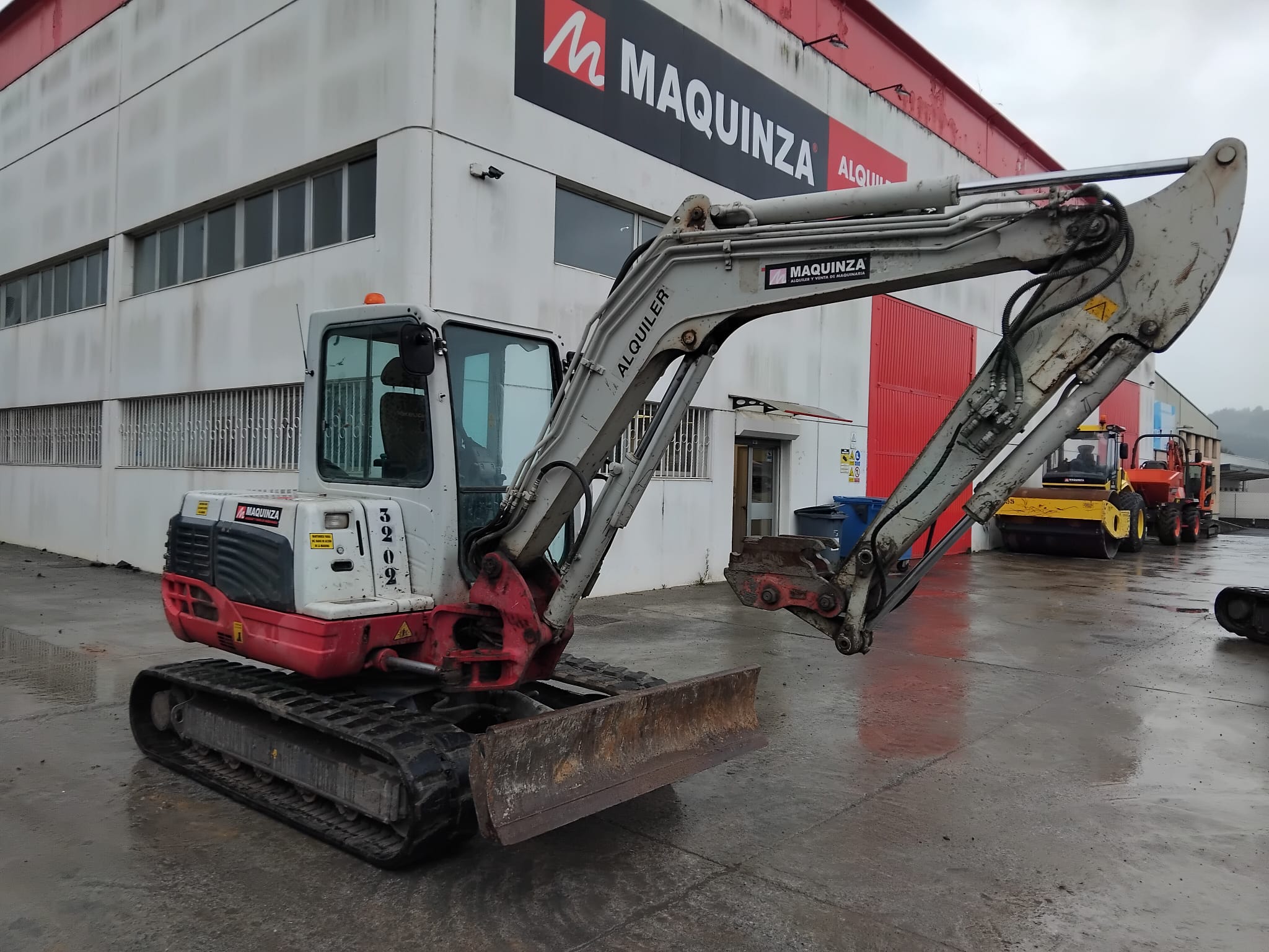 TAKEUCHI TB250