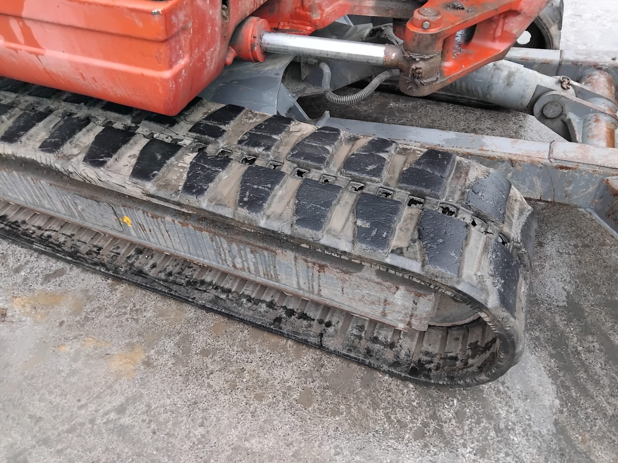 TAKEUCHI TB250