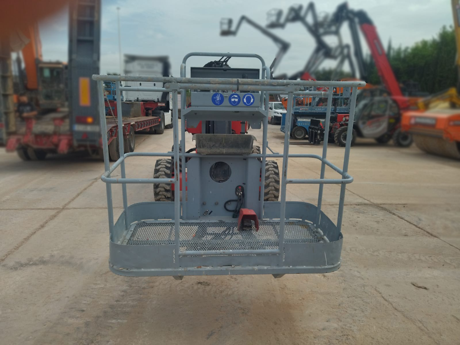MANITOU MAN GO 12