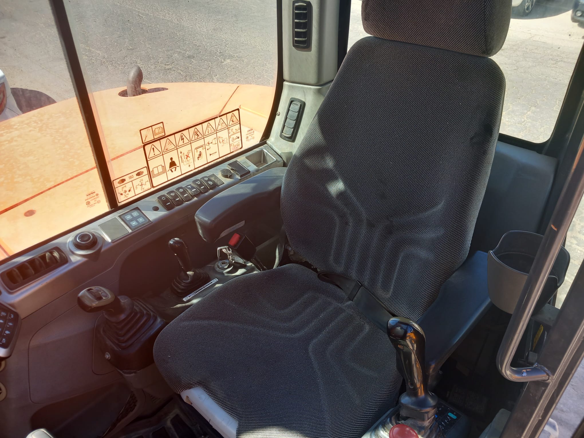 DOOSAN DX85R-3
