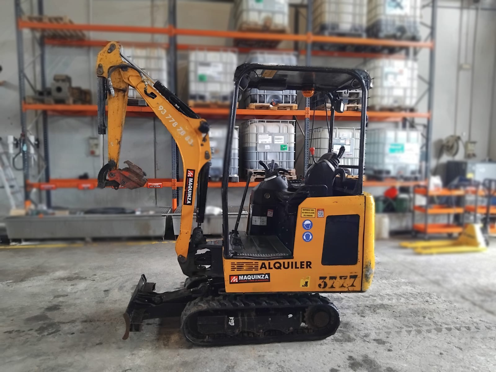 JCB 15C