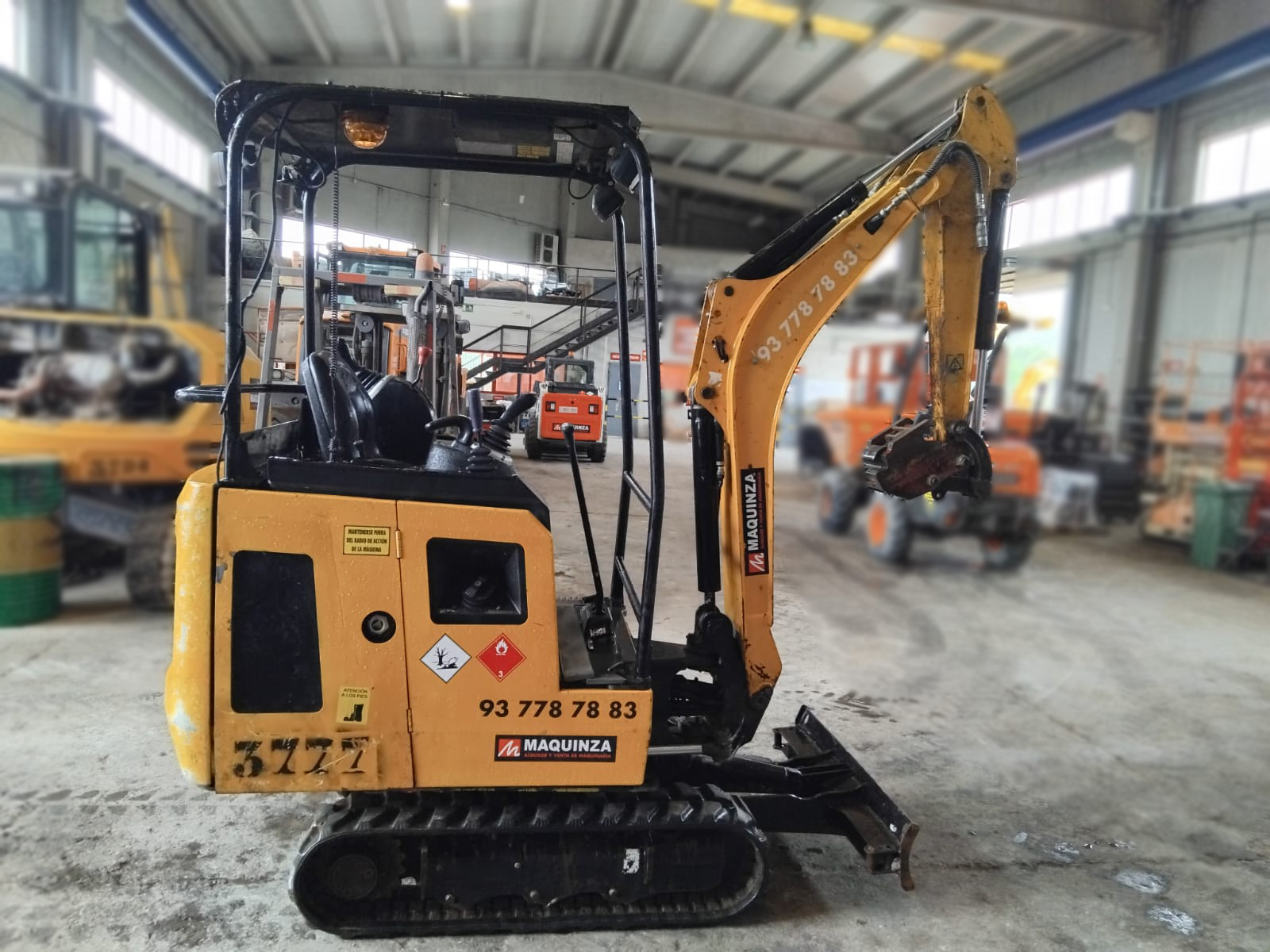 JCB 15C