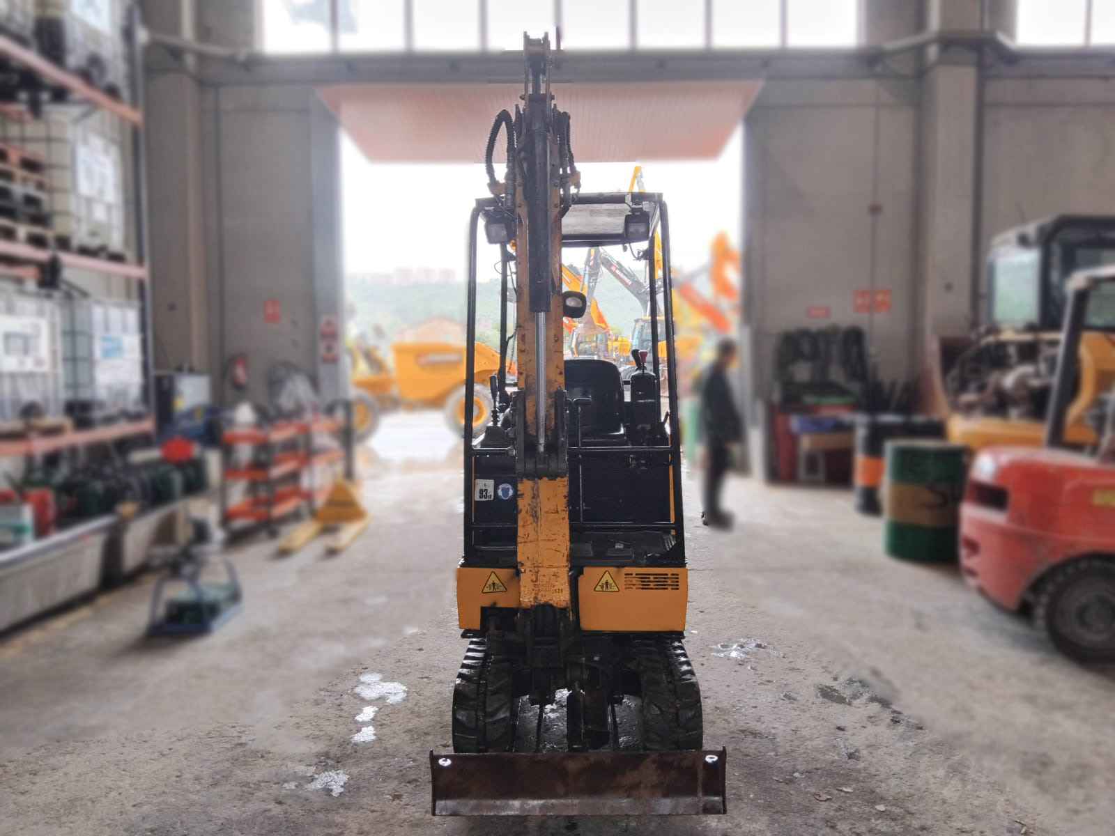 JCB 15C