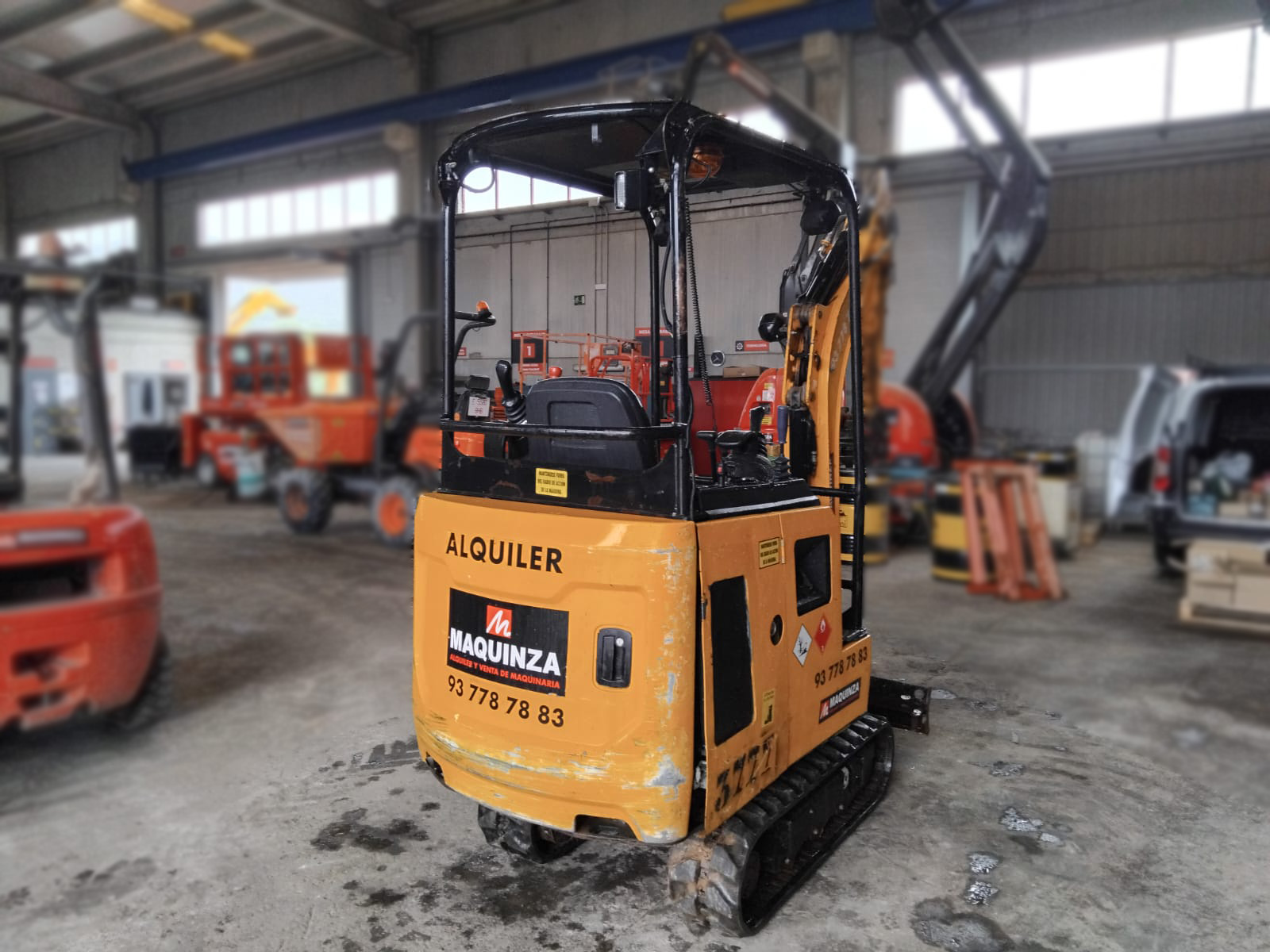 JCB 15C