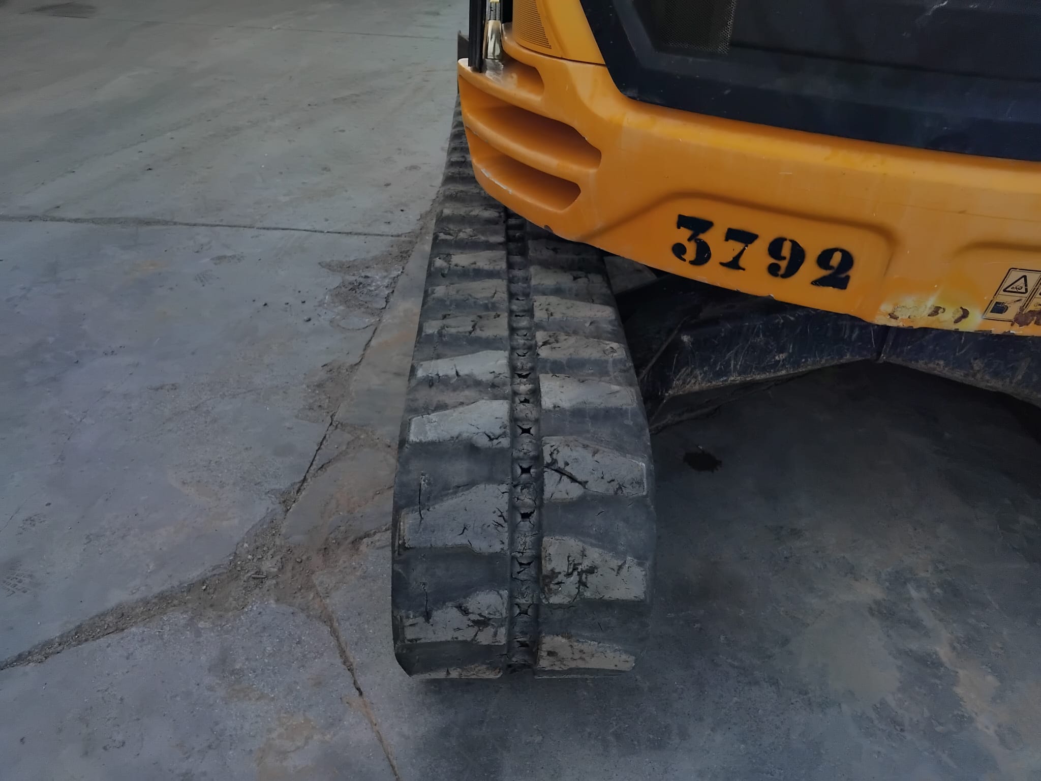 JCB 85Z