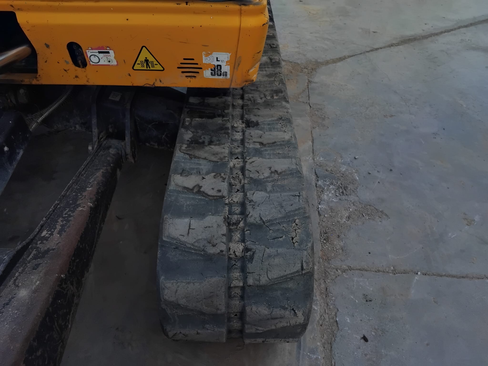 JCB 85Z
