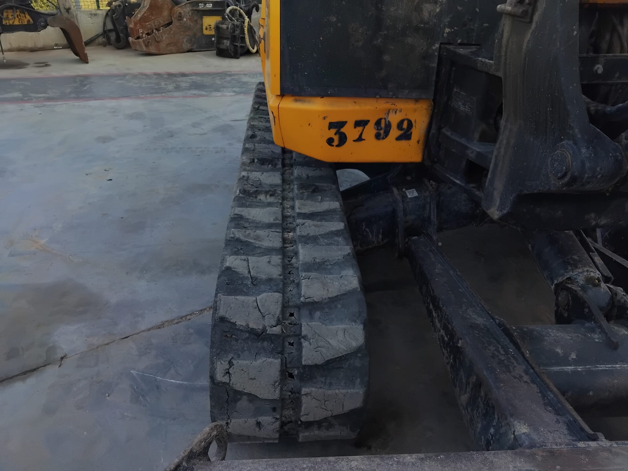 JCB 85Z