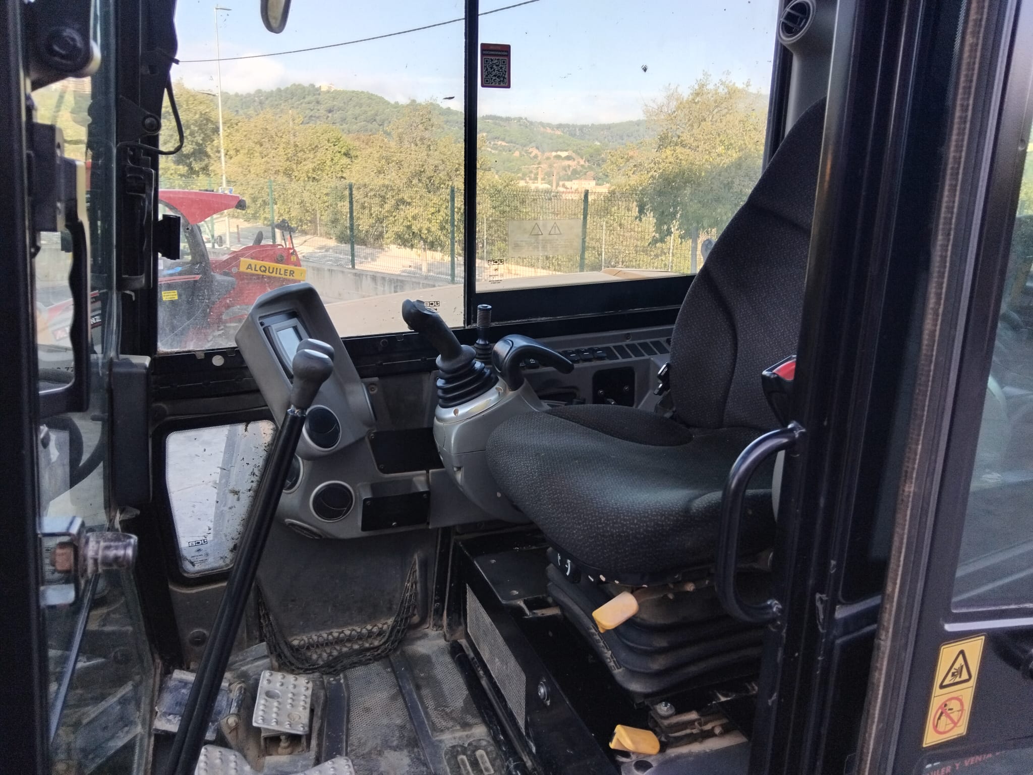 JCB 85Z