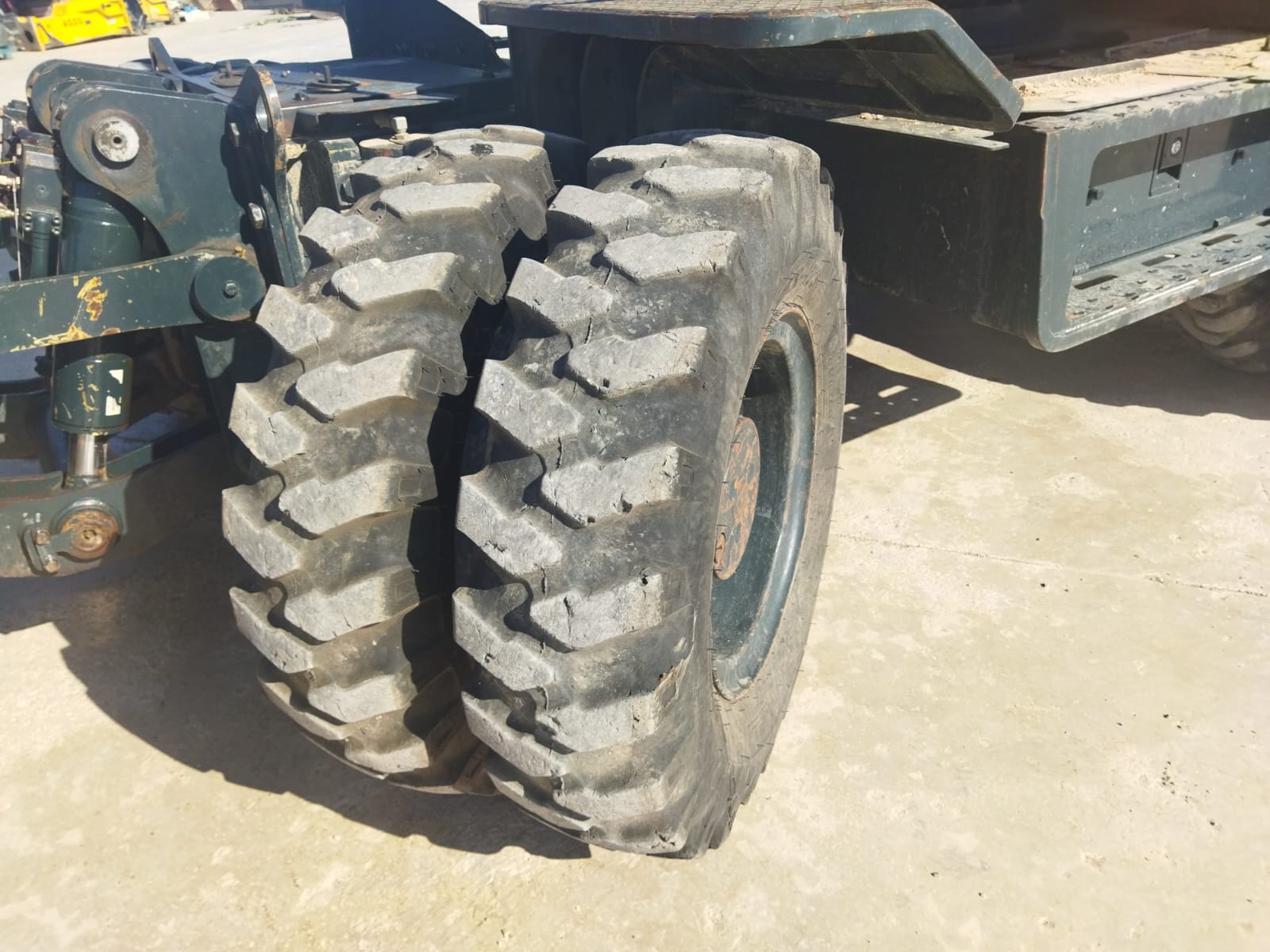 HYUNDAI HW140