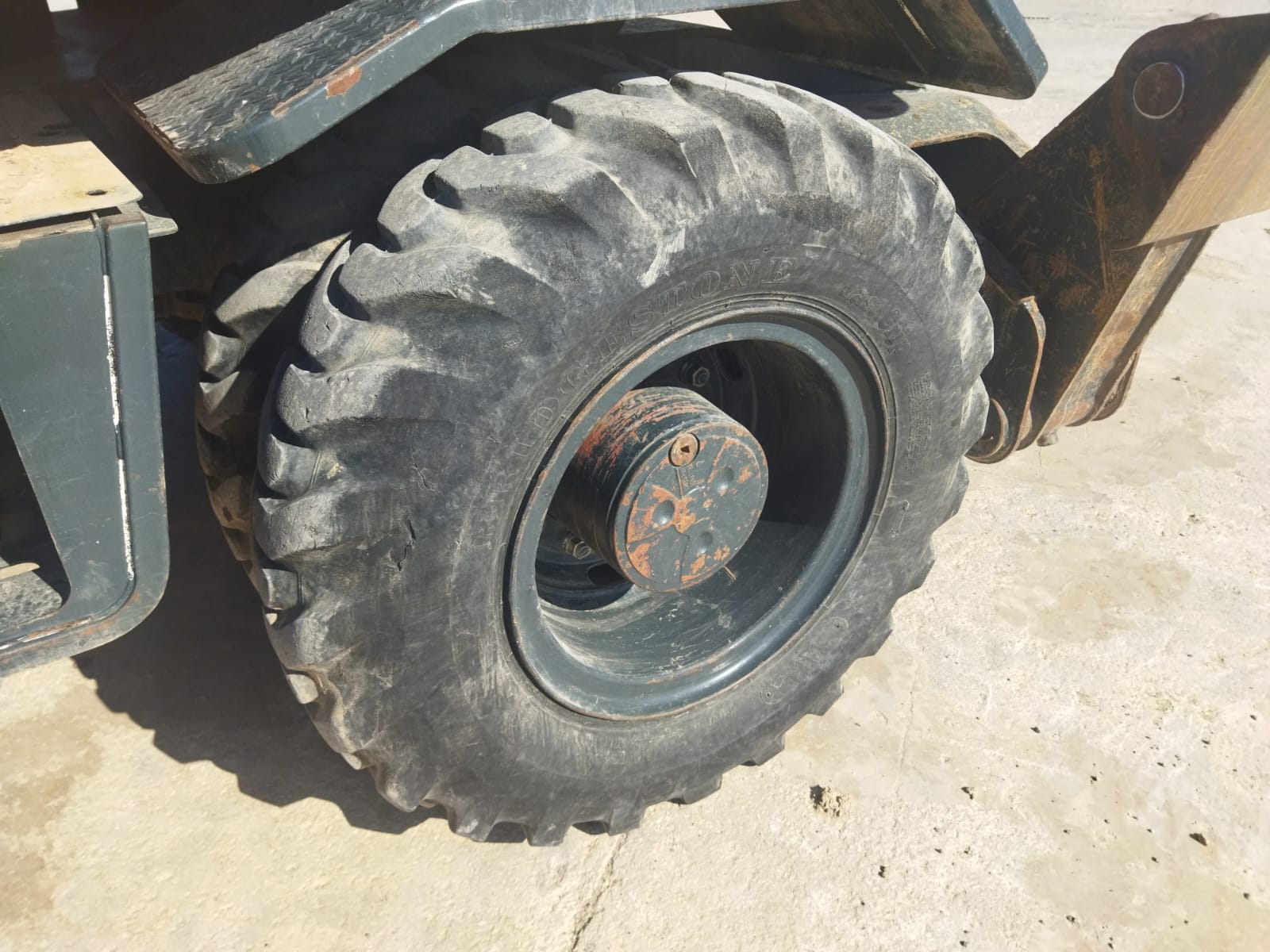HYUNDAI HW140