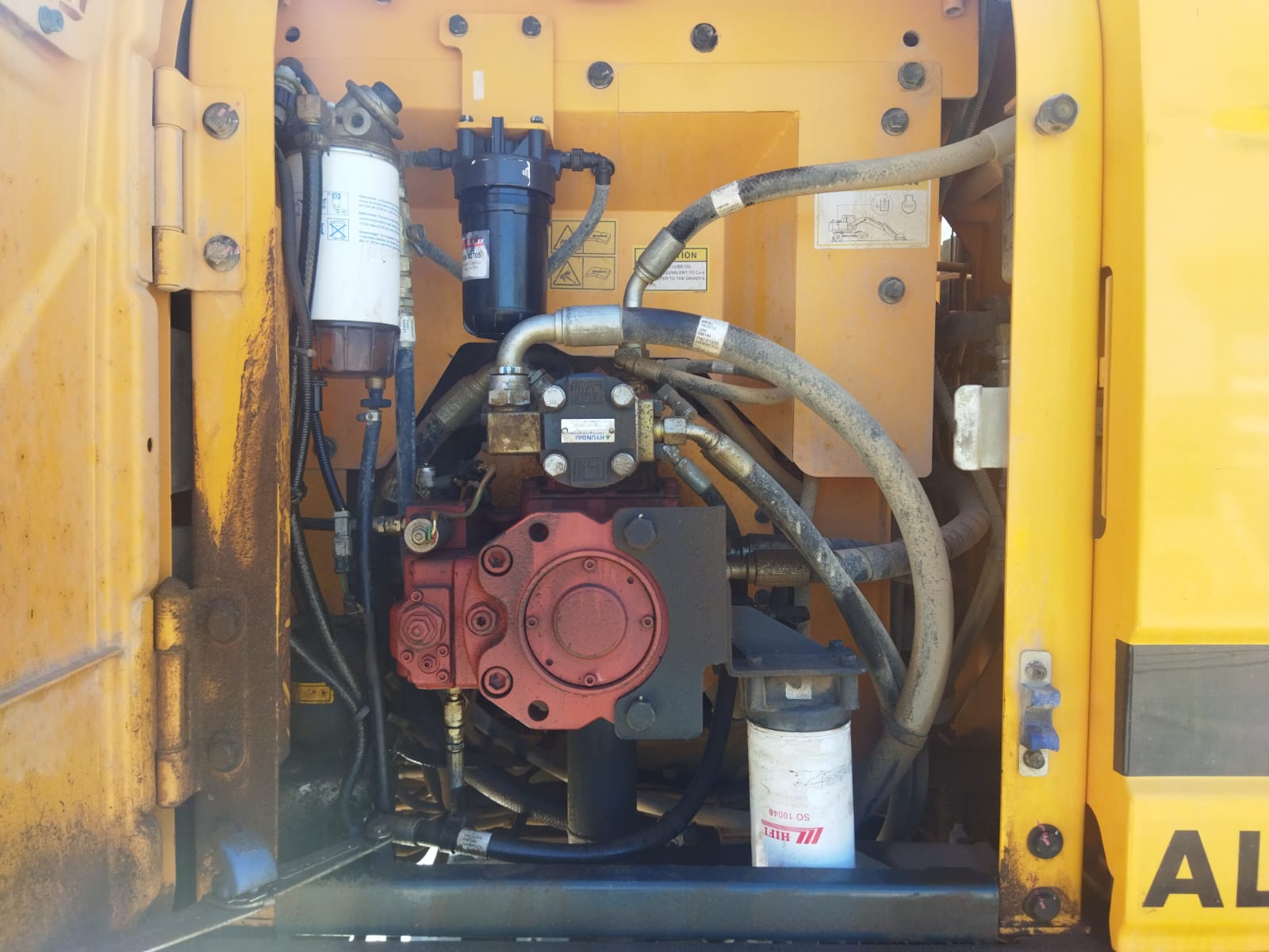 HYUNDAI HW140