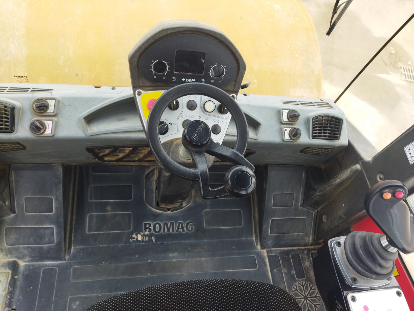 BOMAG BW216D5