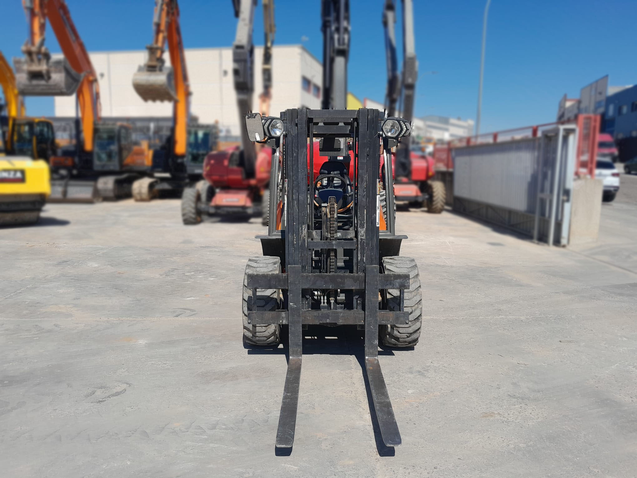AUSA C201HX4