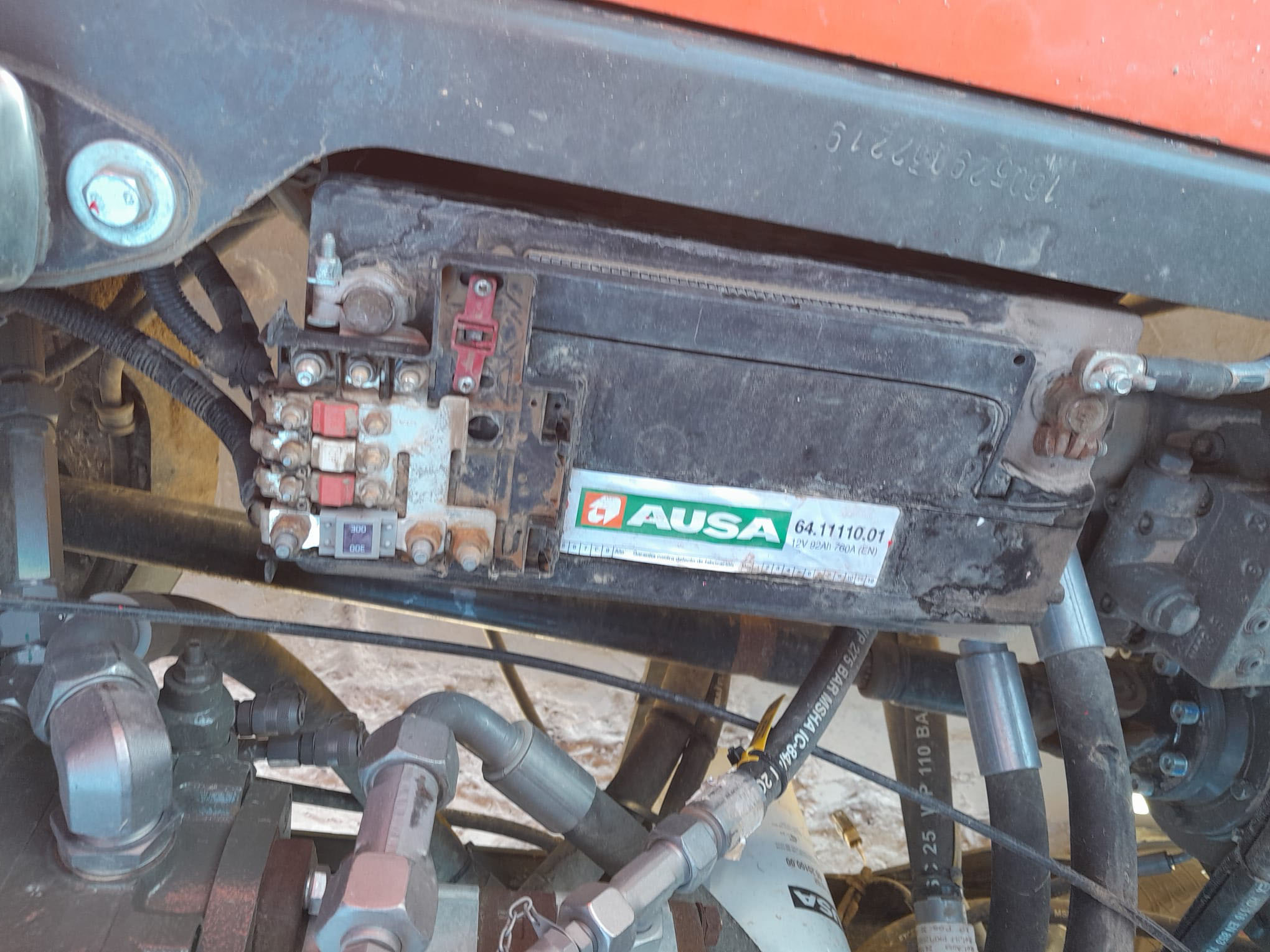 AUSA C201HX4