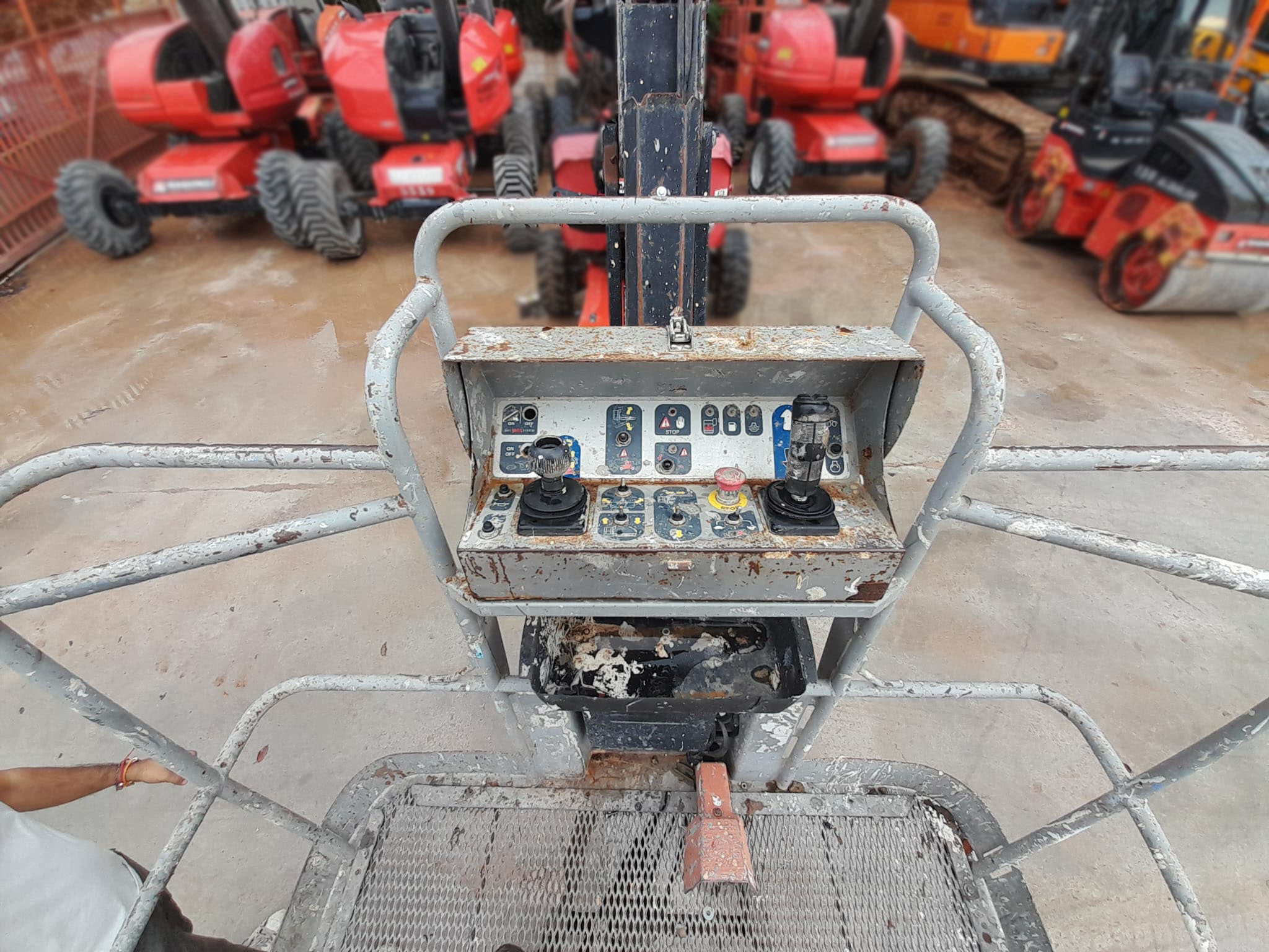 MANITOU MAN GO 12