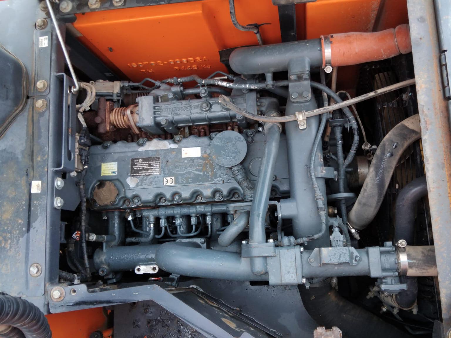 DOOSAN DX235LCR-5