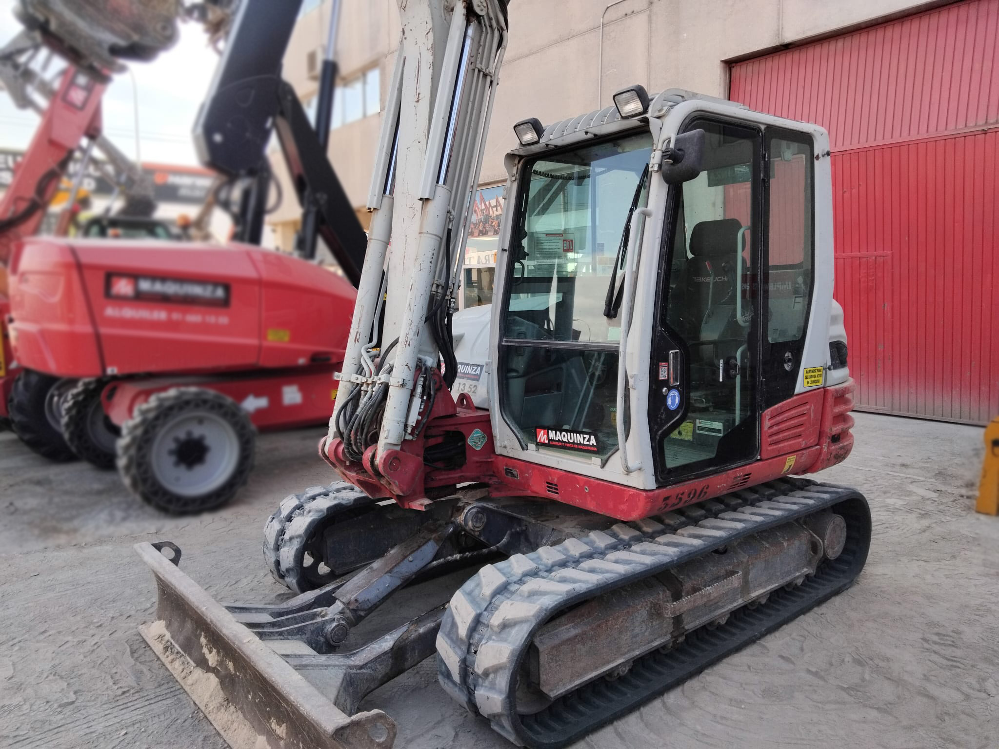 TAKEUCHI TB290