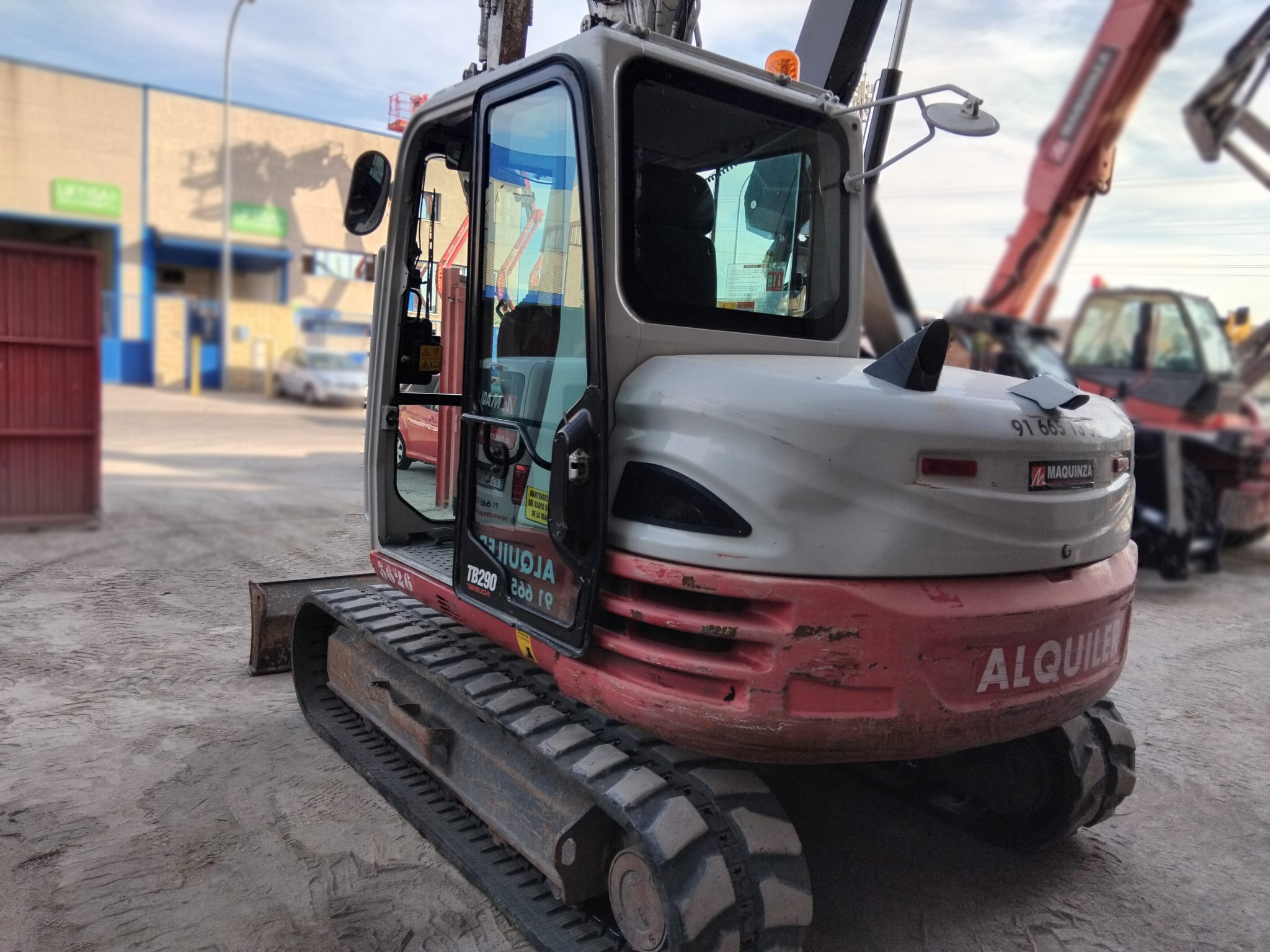 TAKEUCHI TB290