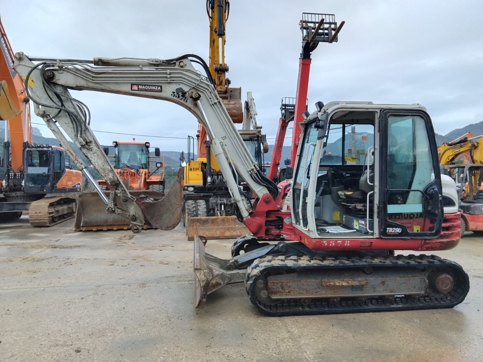 TAKEUCHI TB290