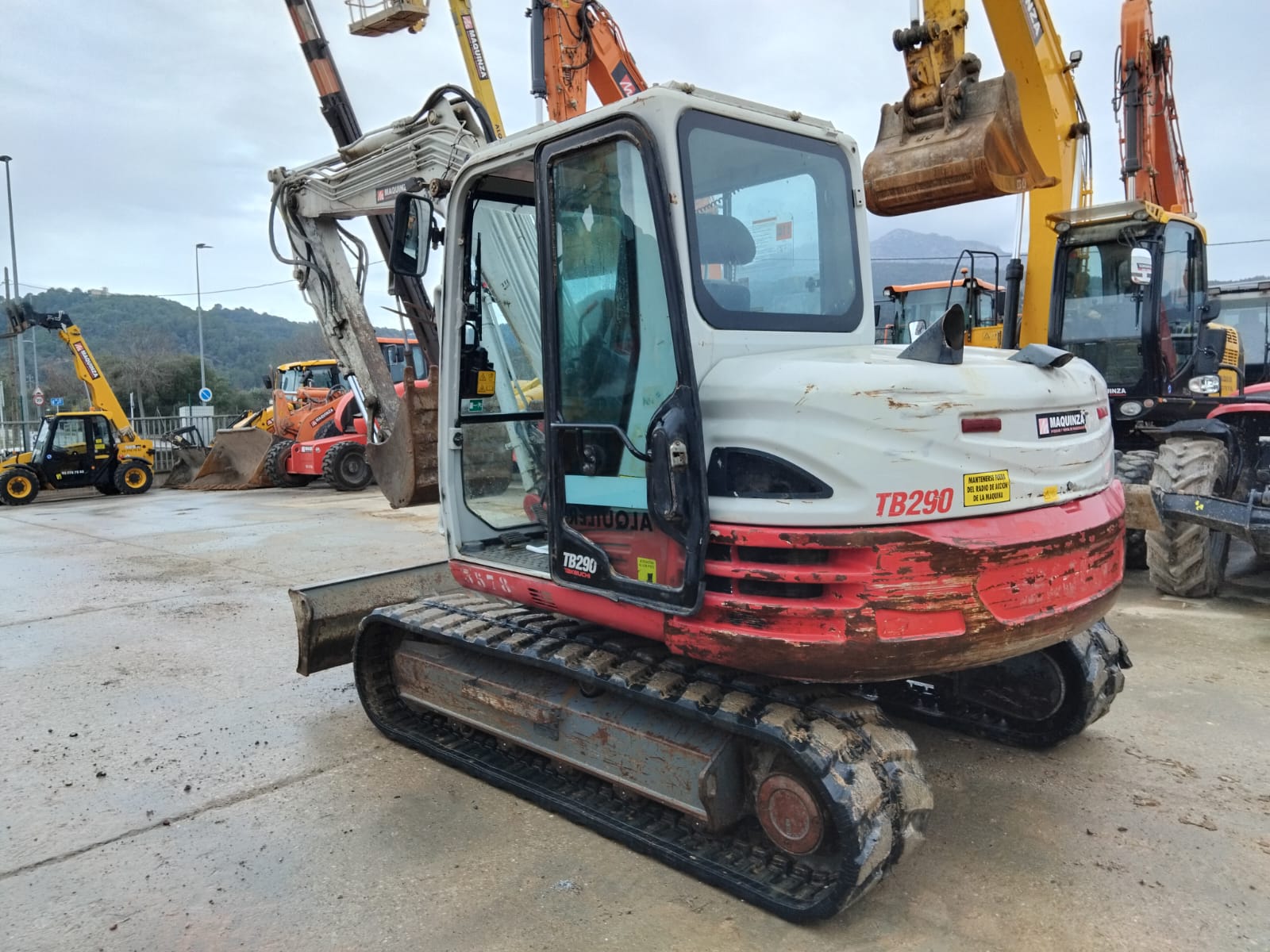 TAKEUCHI TB290