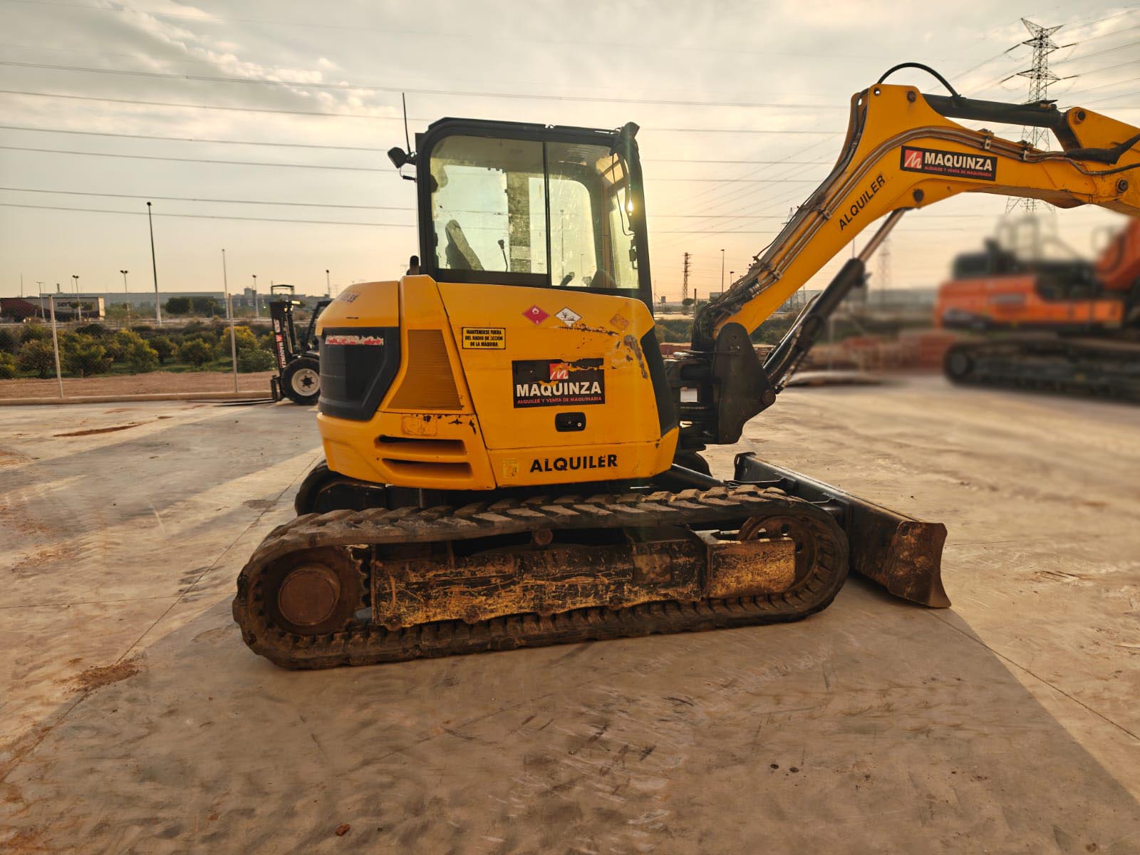 JCB 85Z