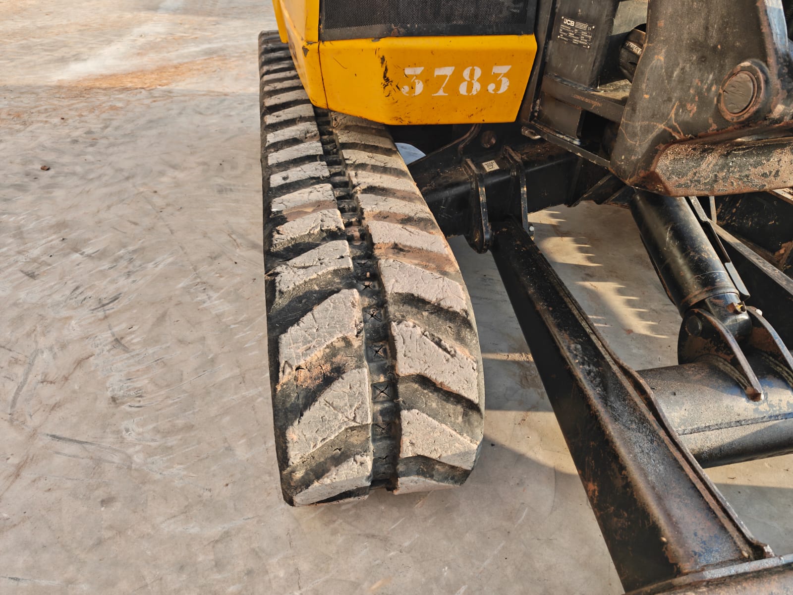 JCB 85Z