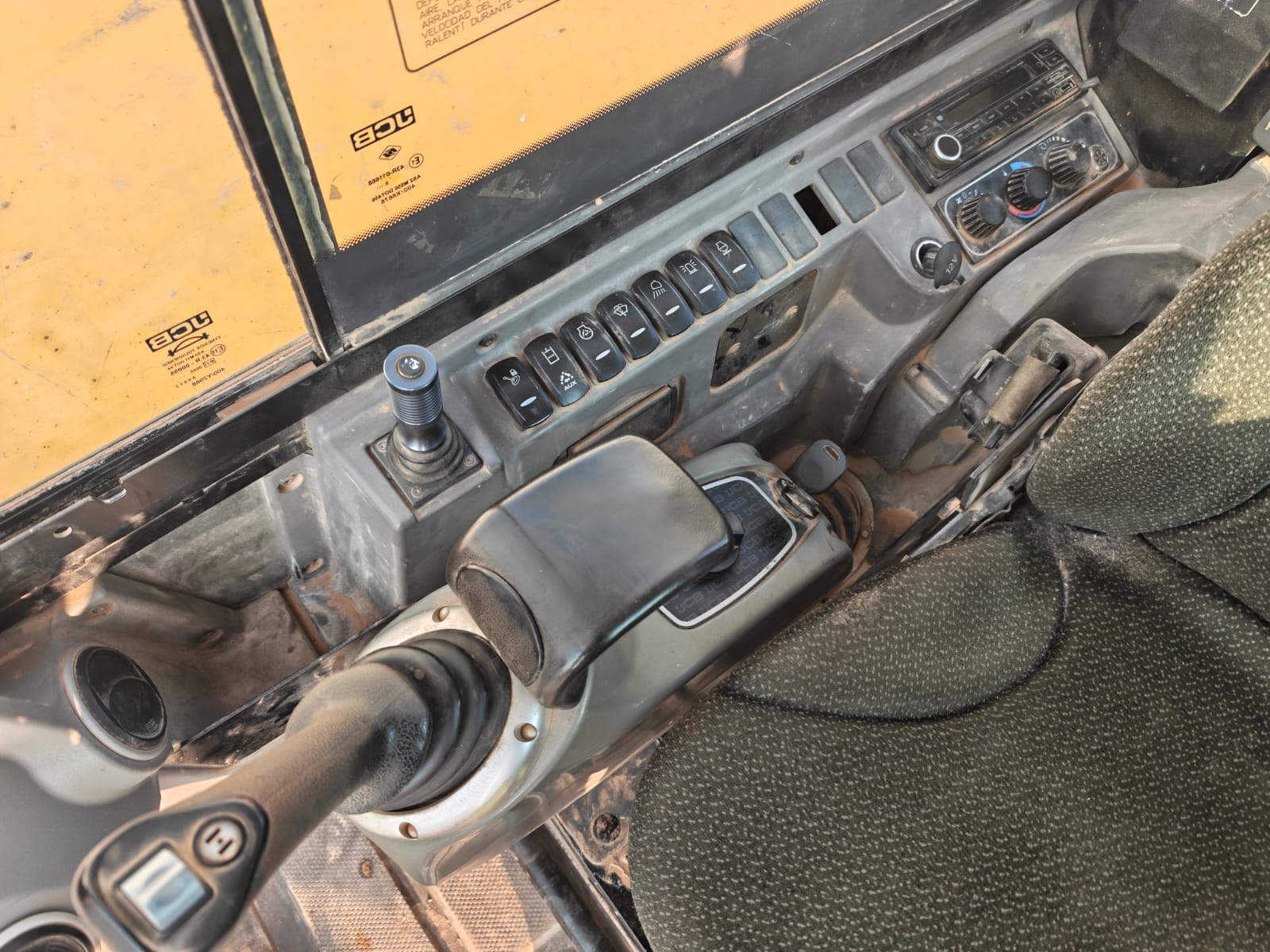 JCB 85Z