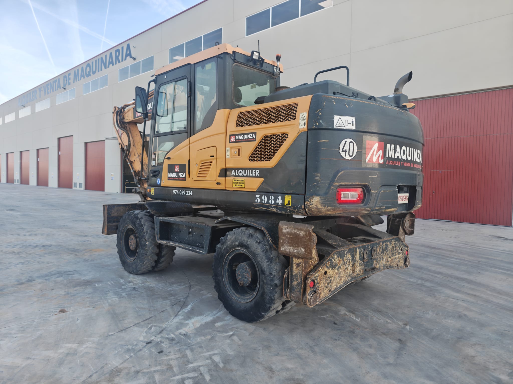 HYUNDAI HW140