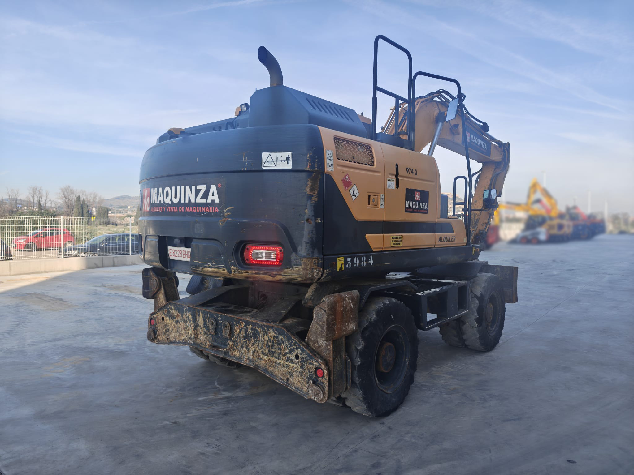 HYUNDAI HW140