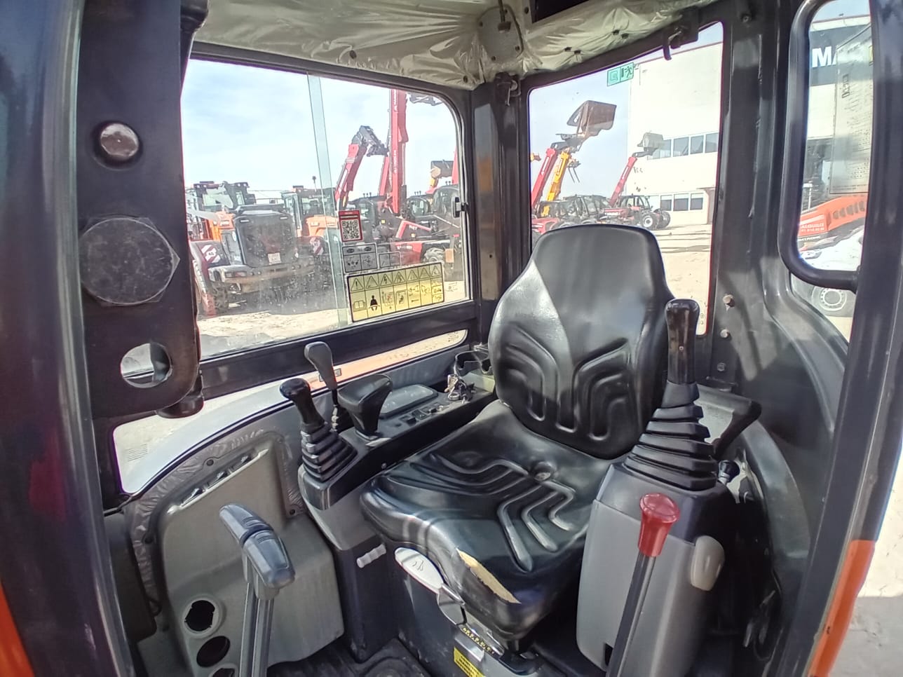 DOOSAN DX35Z