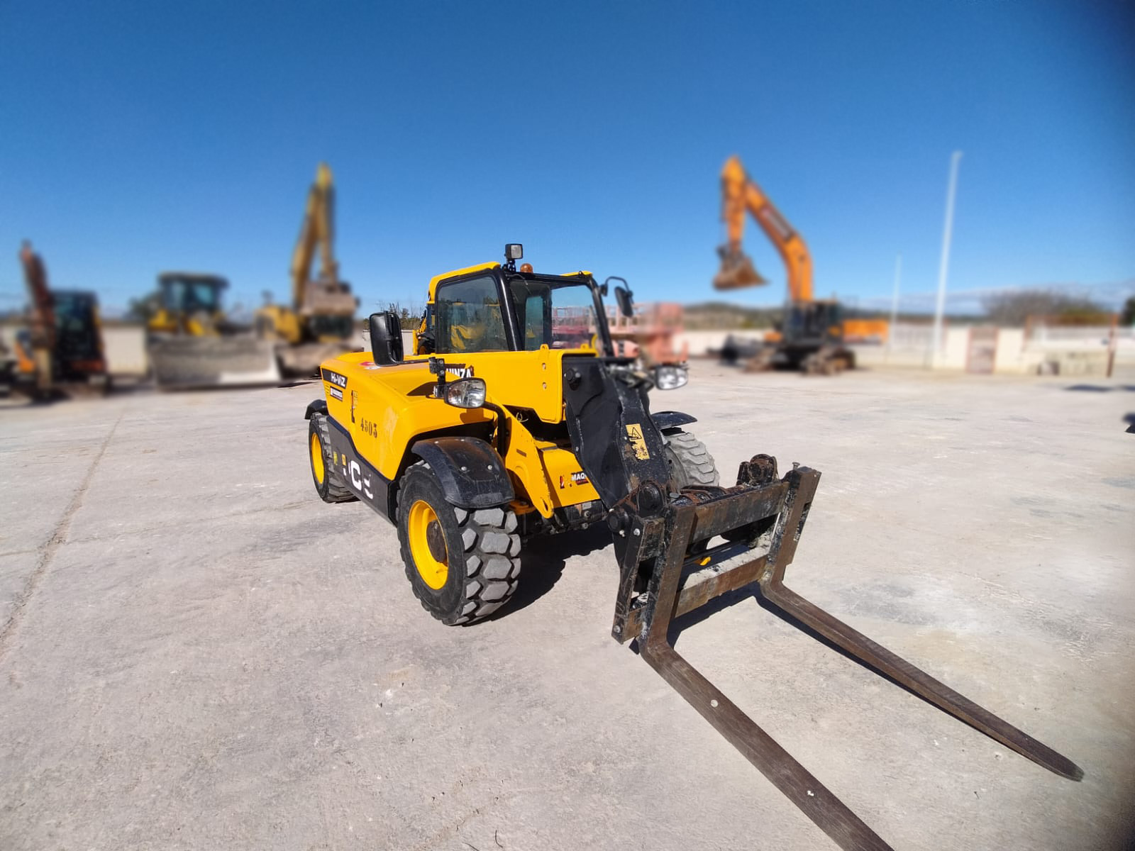 JCB 525.60