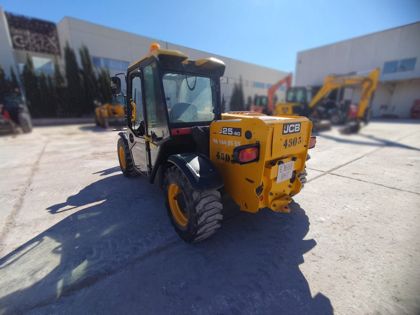 JCB 525.60