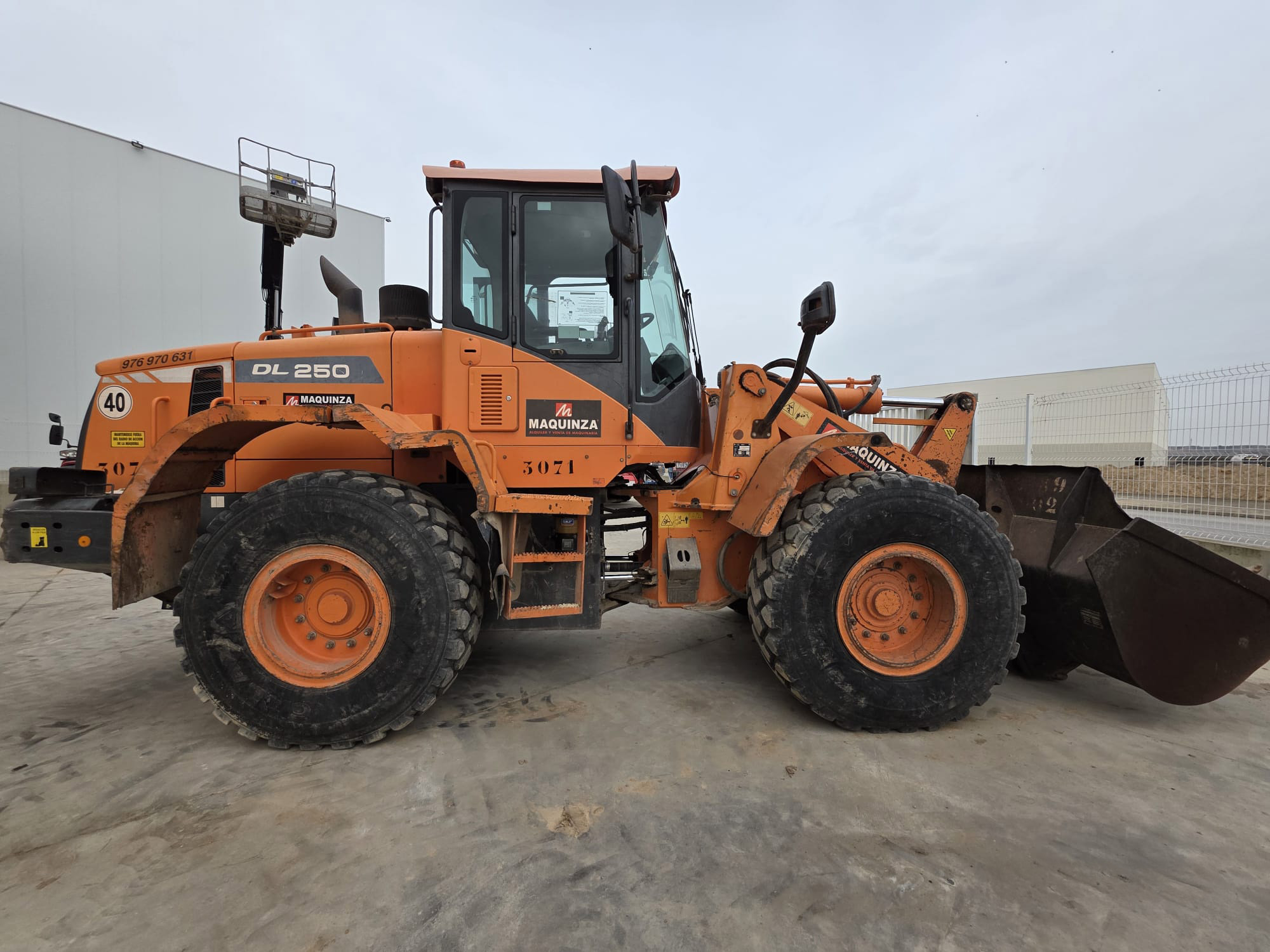 DOOSAN DL250-3
