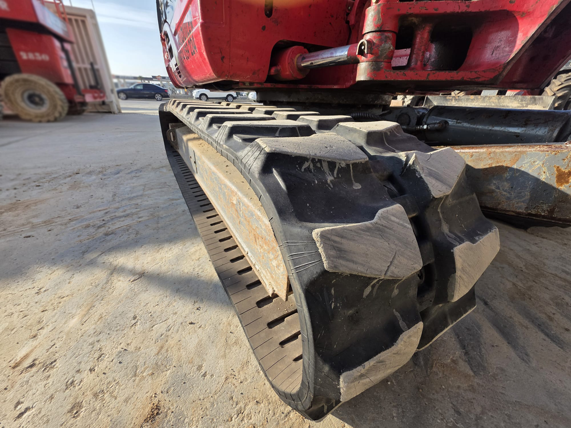 TAKEUCHI TB250