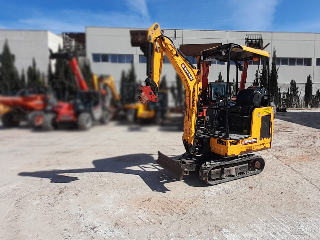JCB 15C