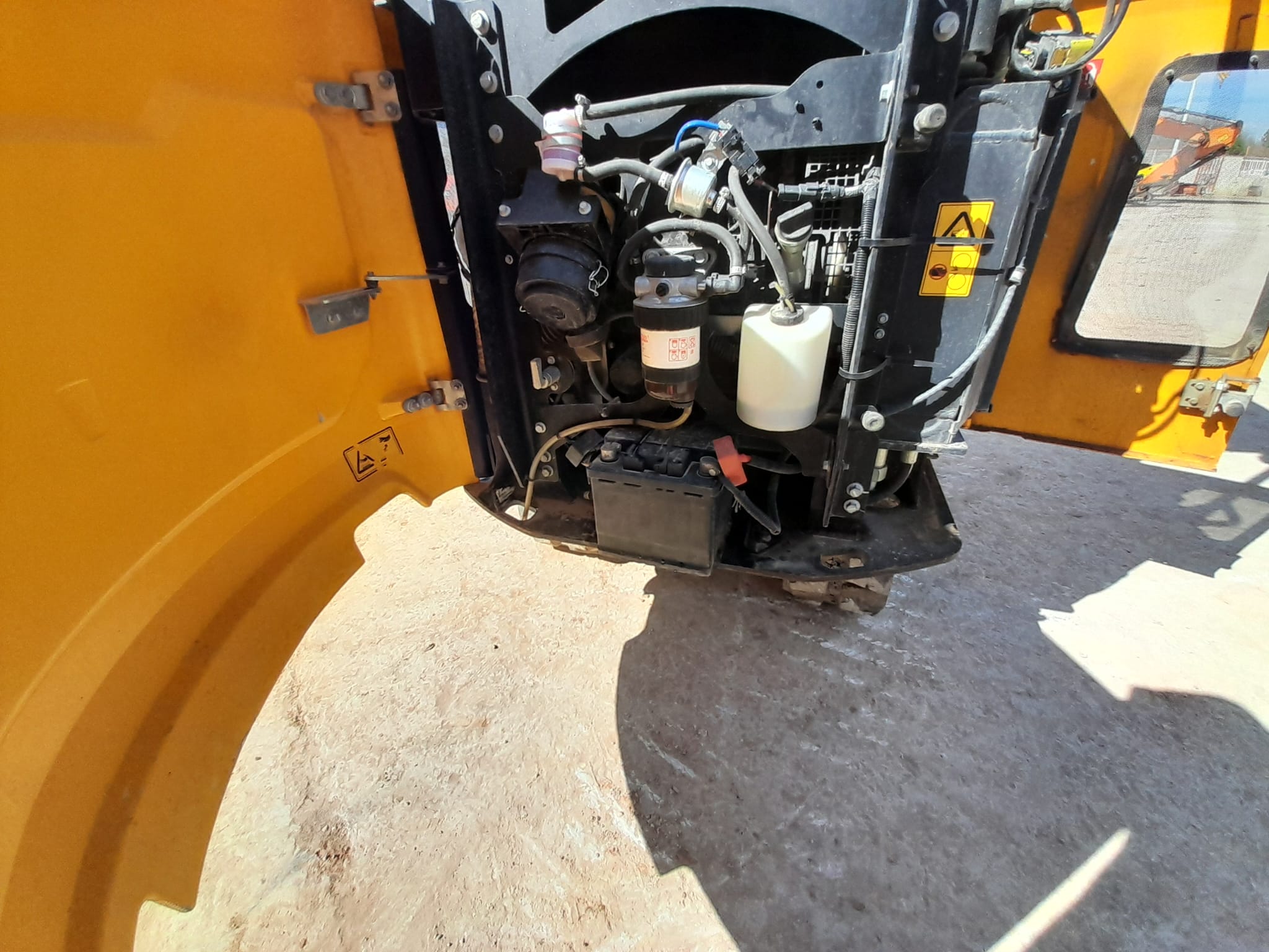 JCB 15C